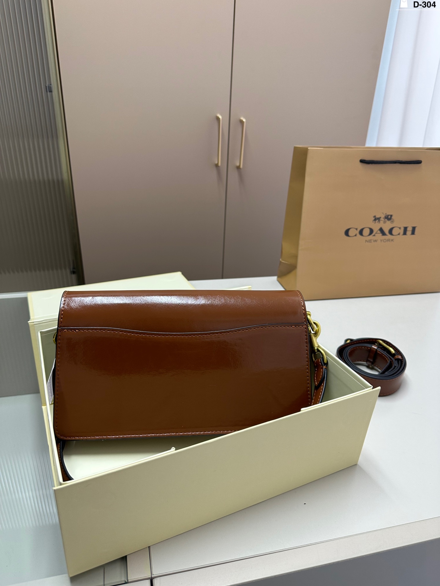 25272-COACH-$68 gallery