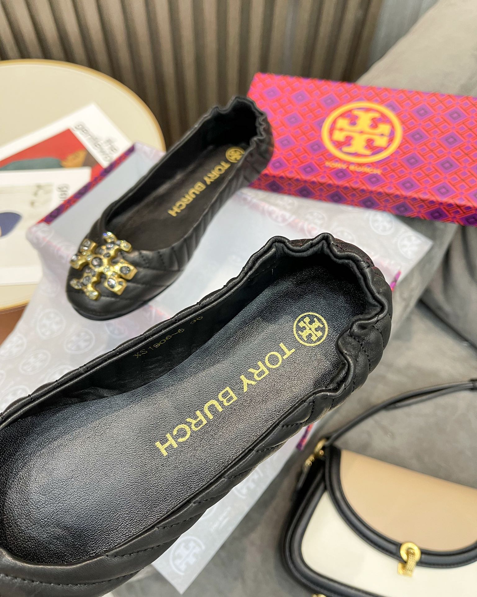 25564-Tory Burch-668 gallery