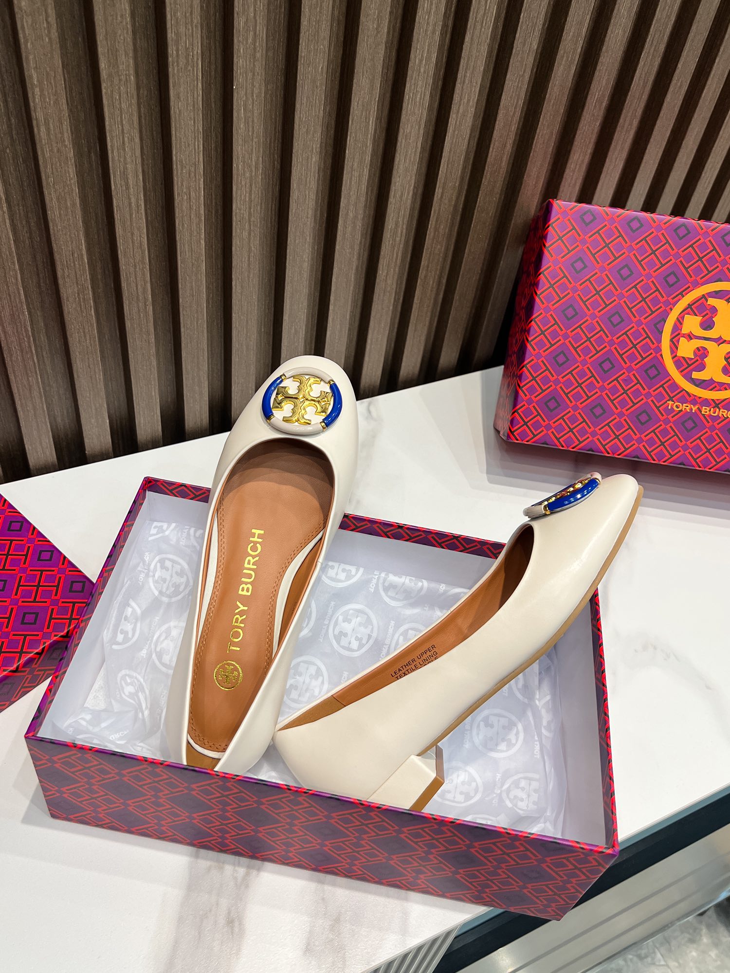 25565-Tory Burch-668 gallery