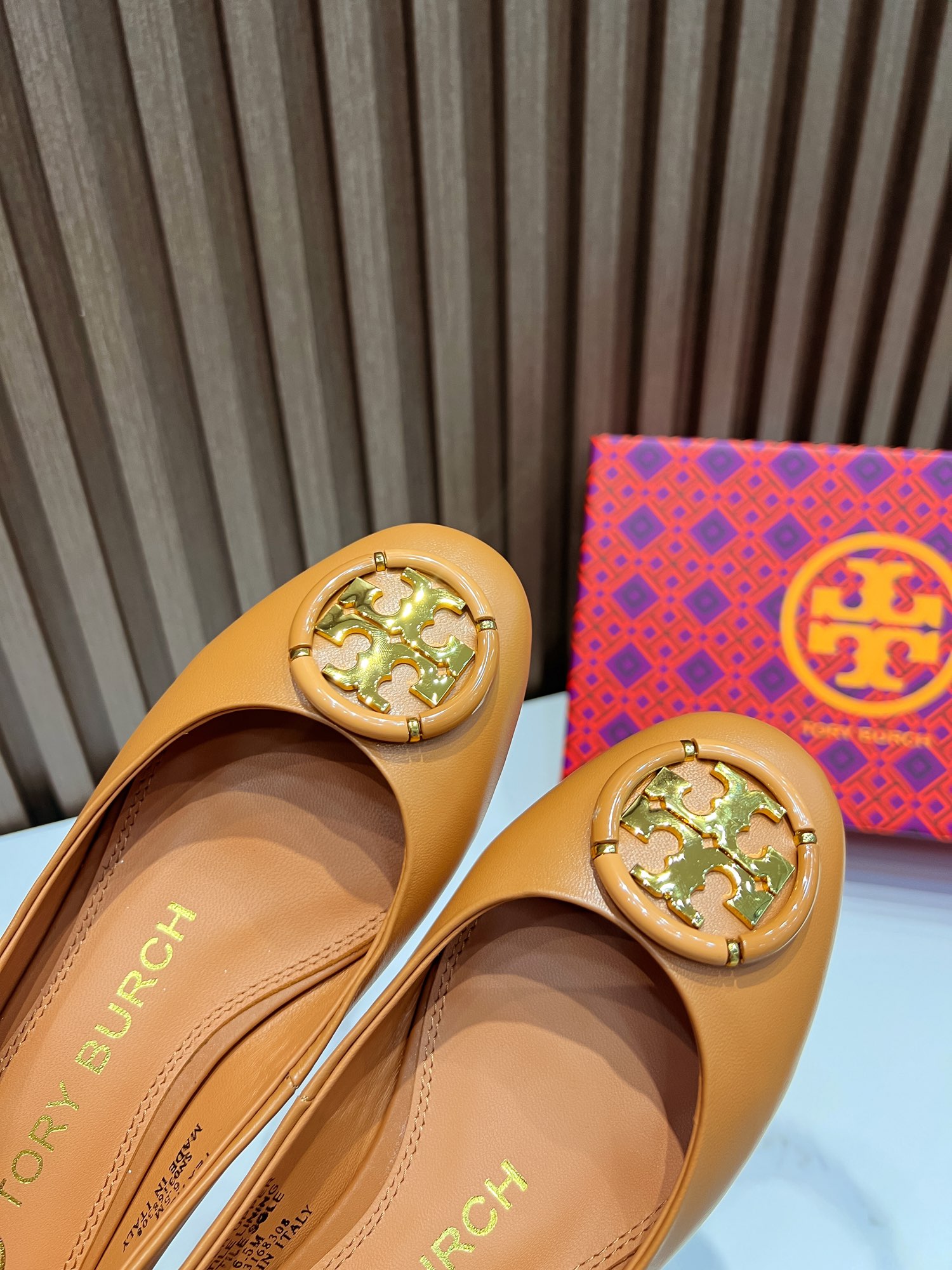 25565-Tory Burch-668 gallery