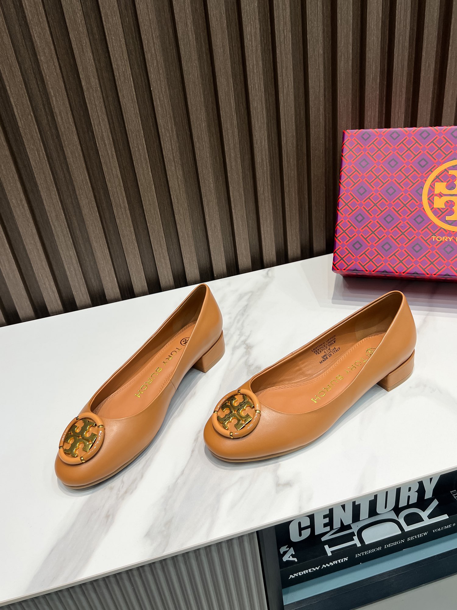 25565-Tory Burch-668 gallery