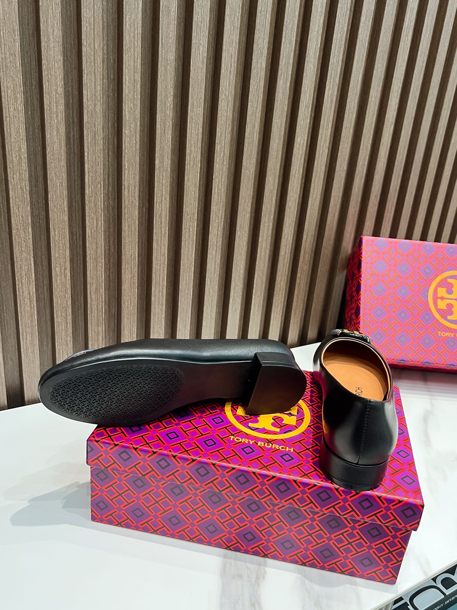 25565-Tory Burch-668 gallery