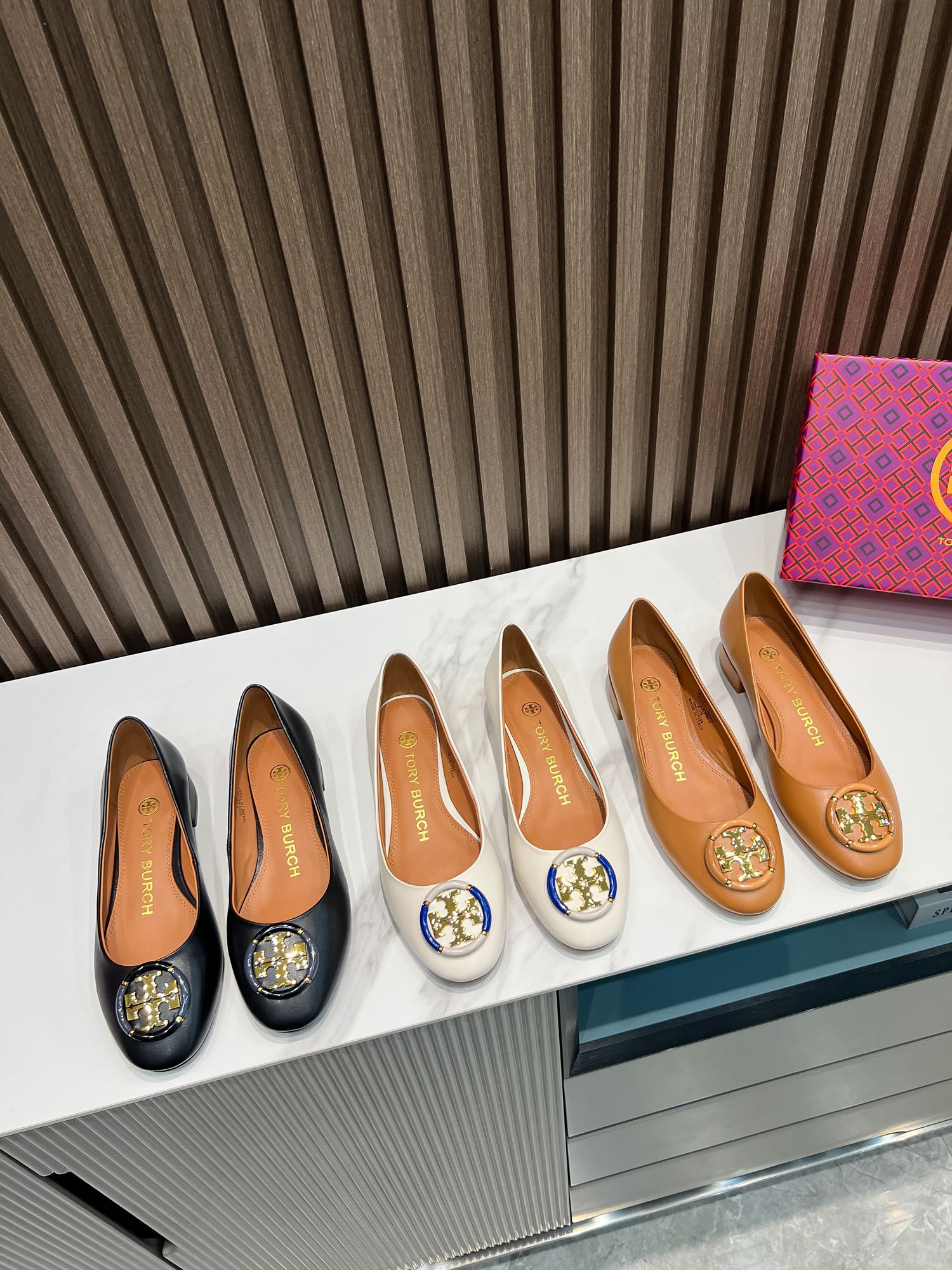 25565-Tory Burch-668 gallery