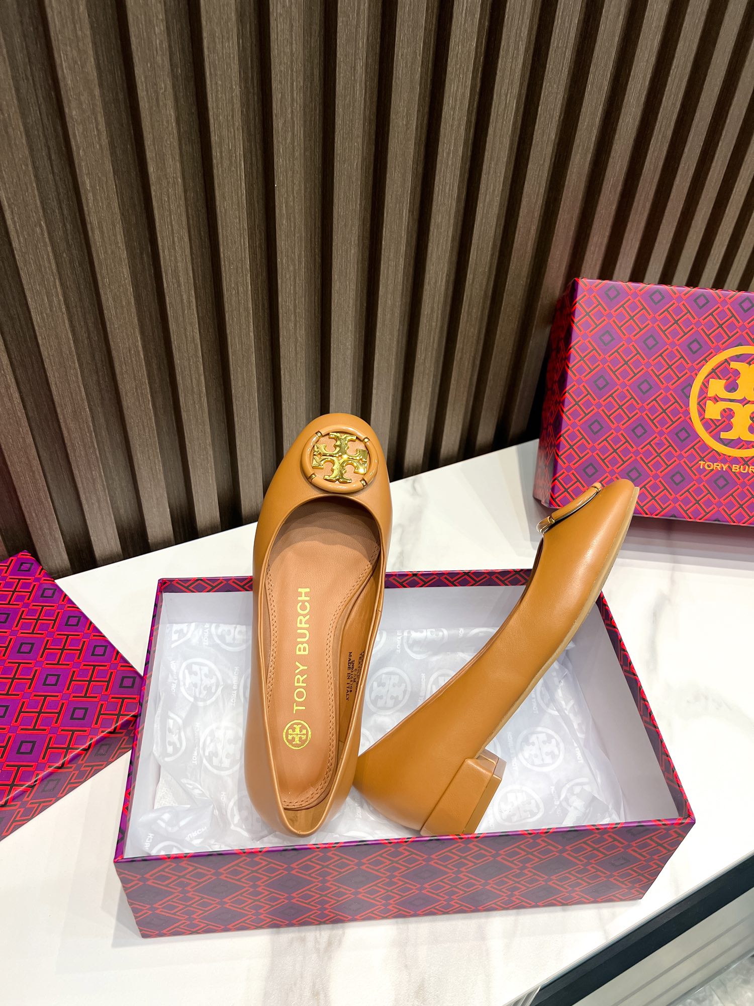 25565-Tory Burch-668 gallery