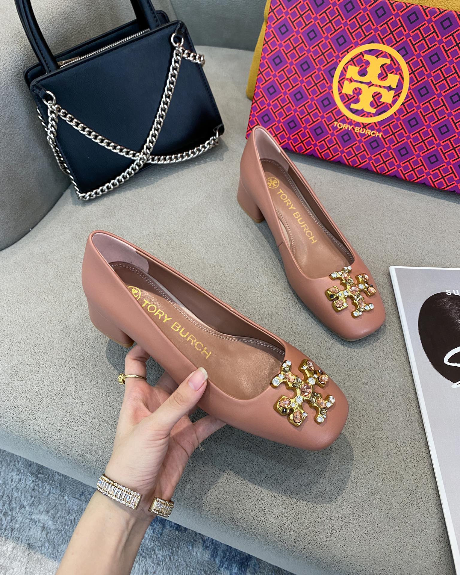 25566-Tory Burch-668 gallery