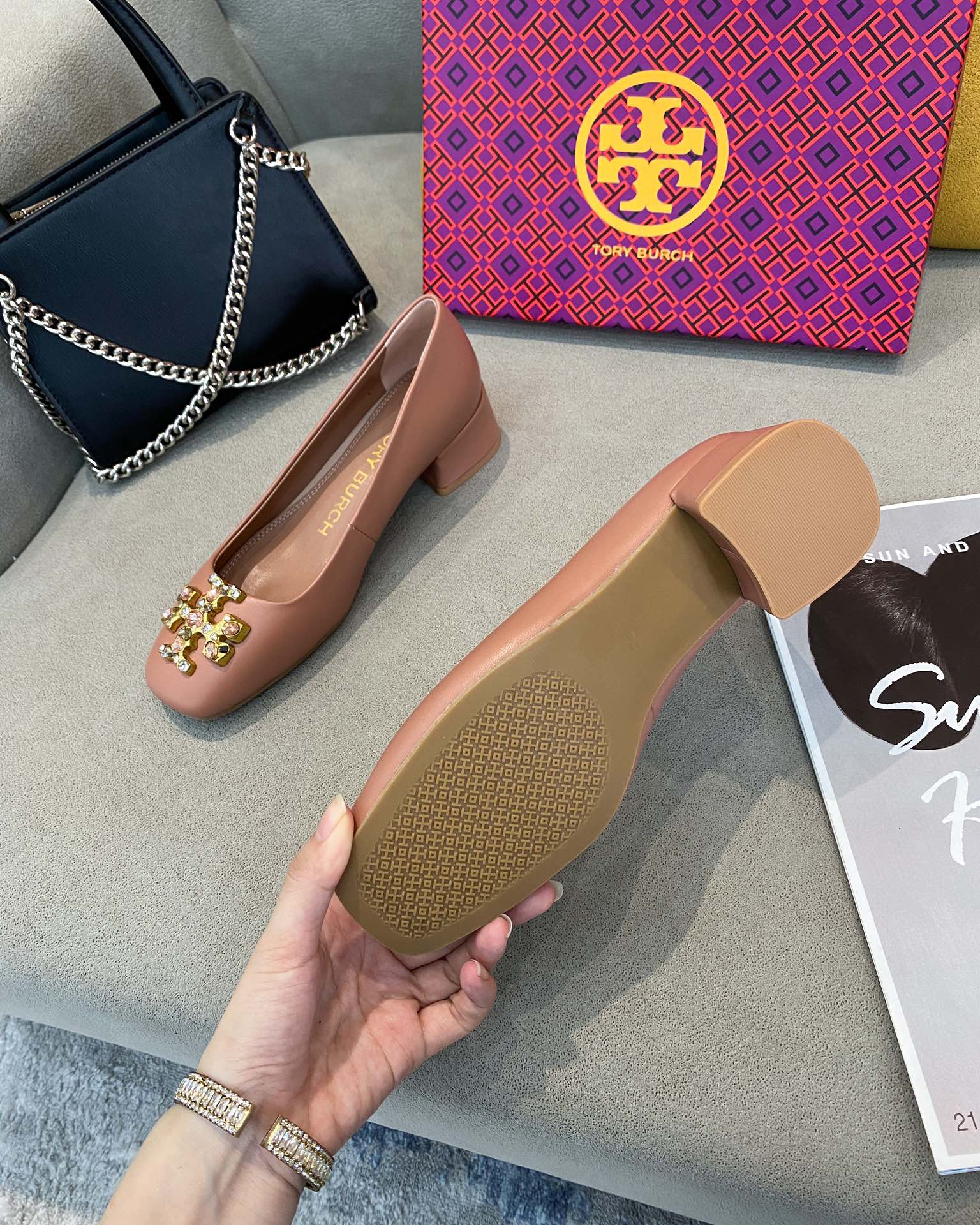 25566-Tory Burch-668 gallery