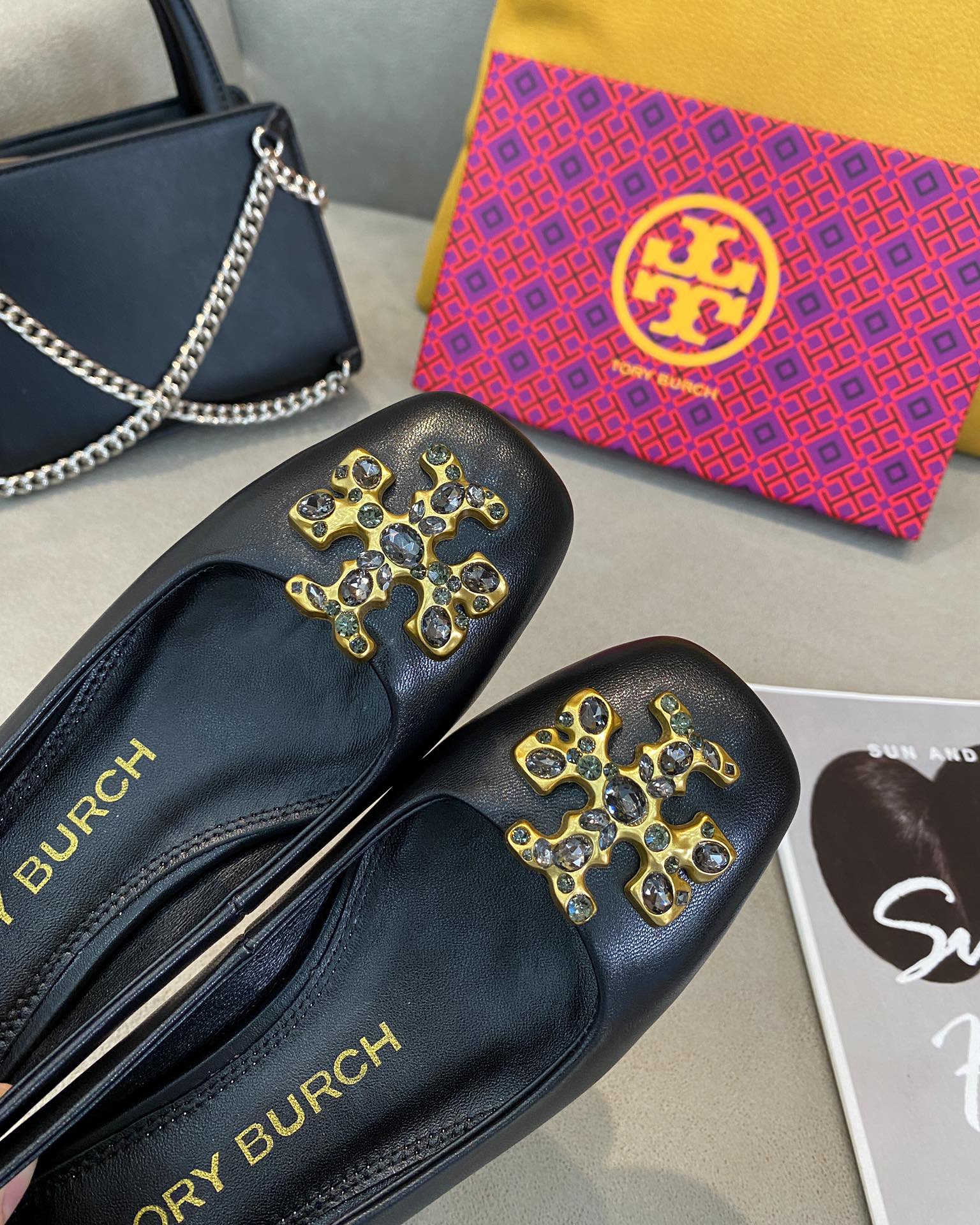 25566-Tory Burch-668 gallery