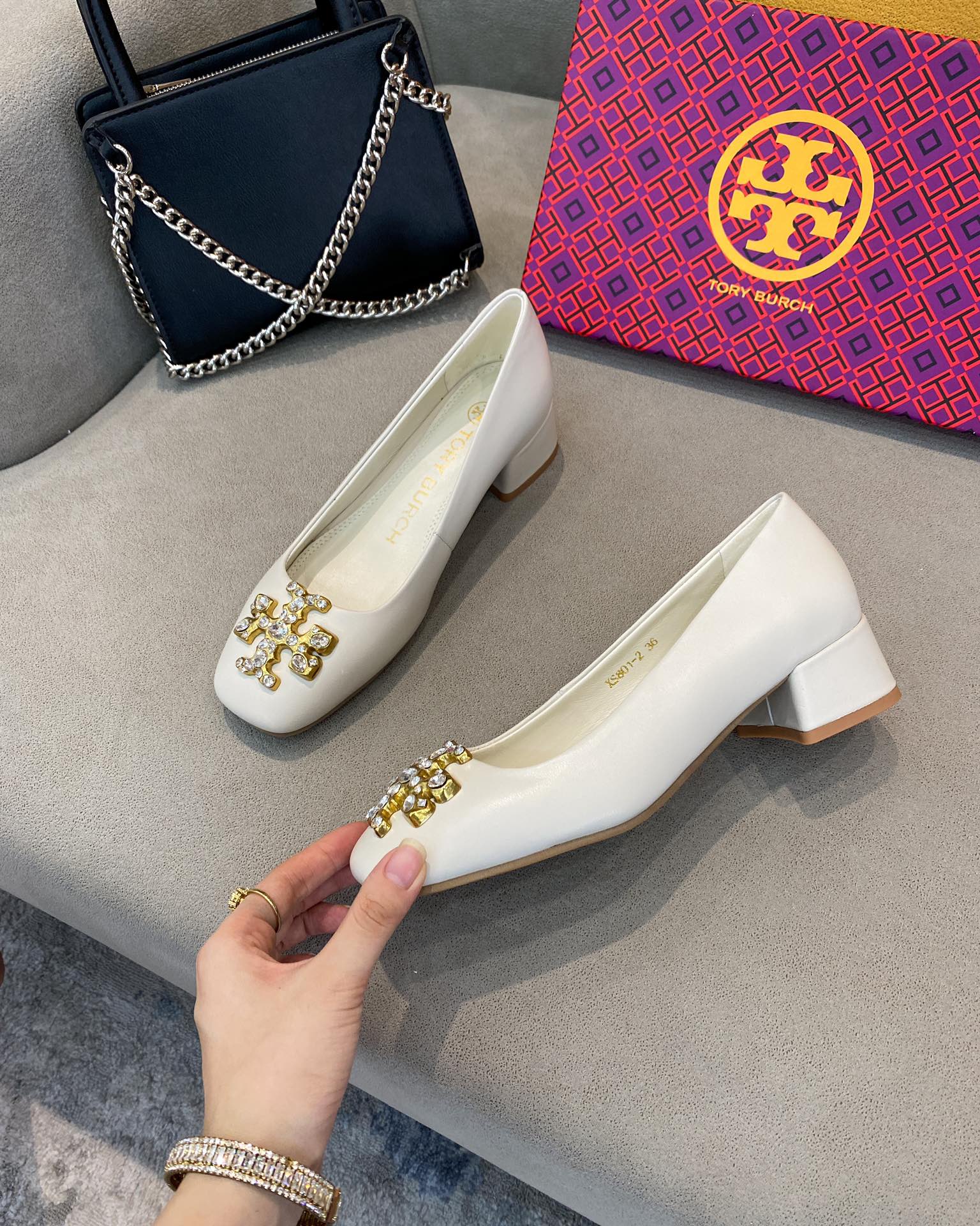 25566-Tory Burch-668 gallery