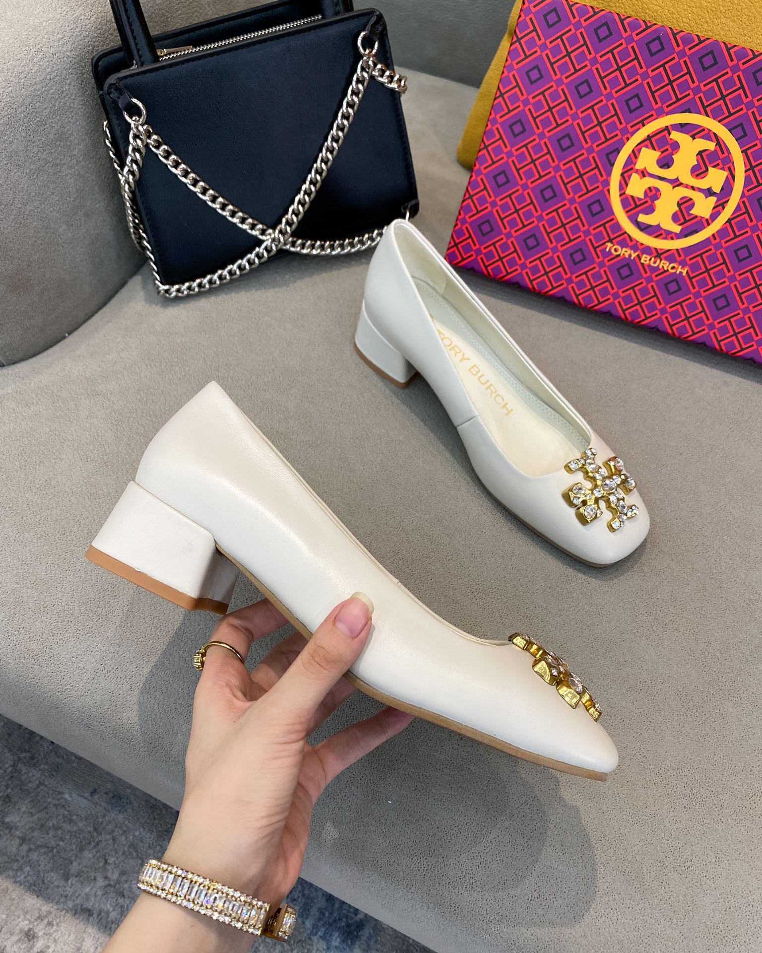 25566-Tory Burch-668 gallery