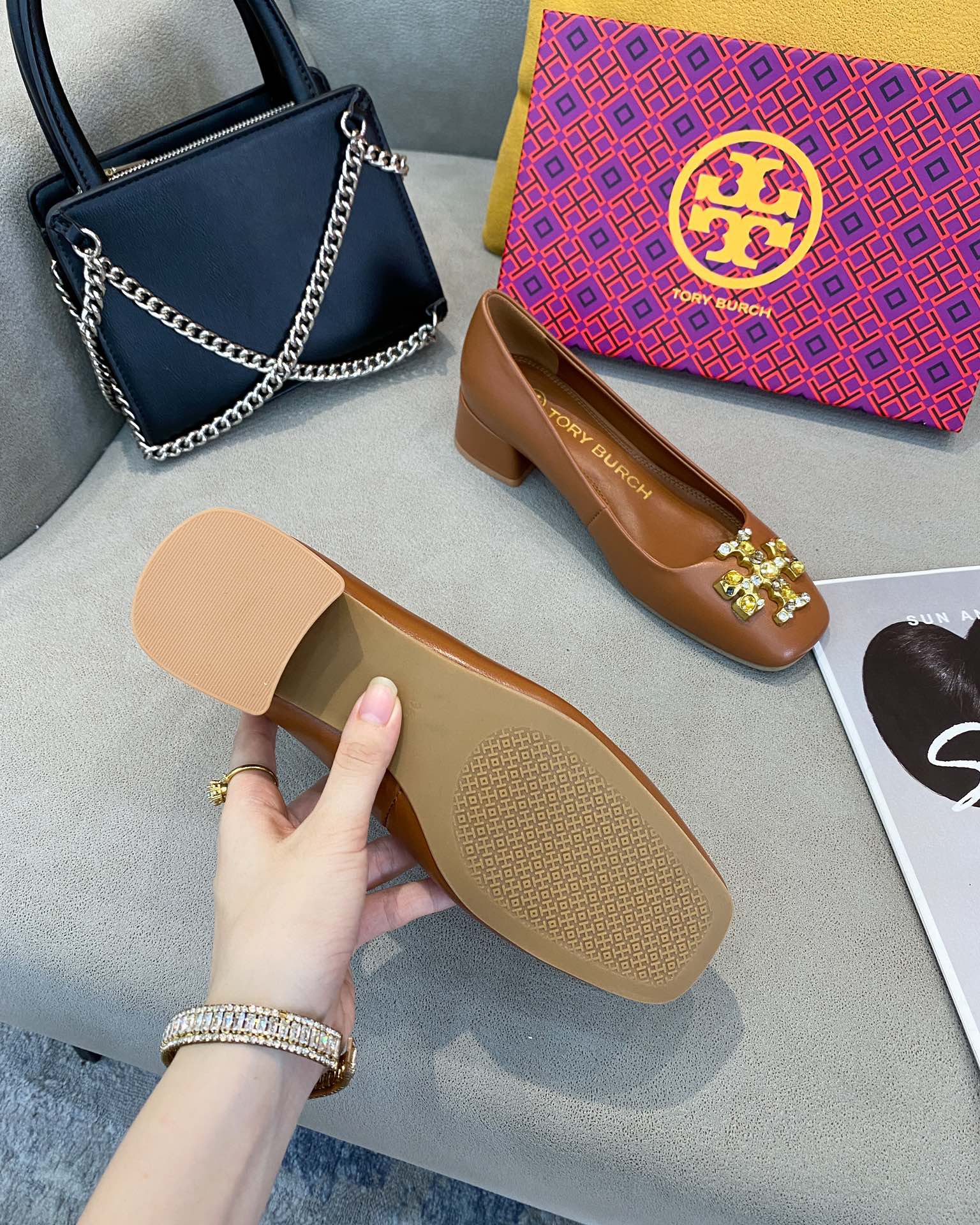 25566-Tory Burch-668 gallery