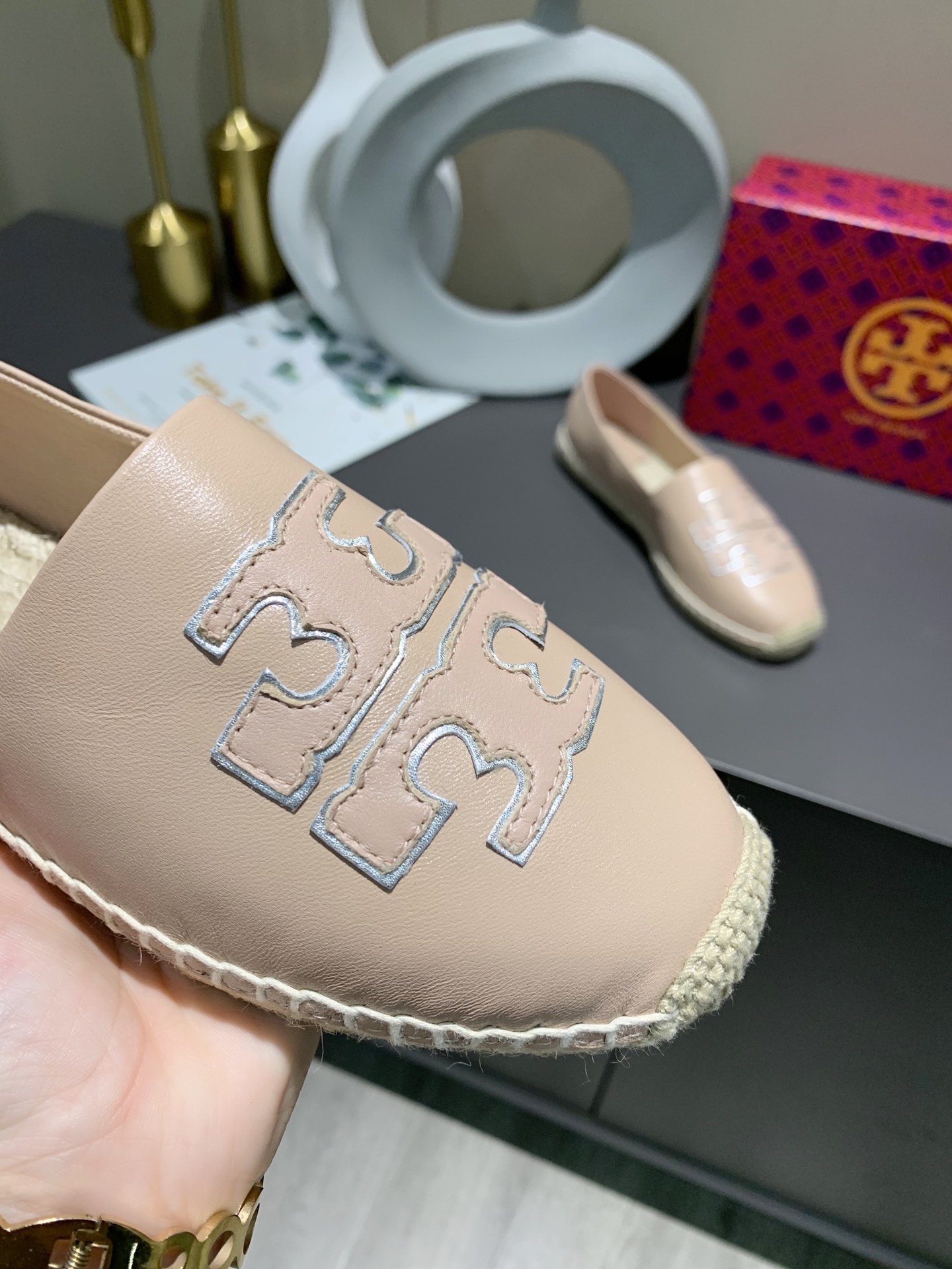 25567-Tory Burch-668 gallery