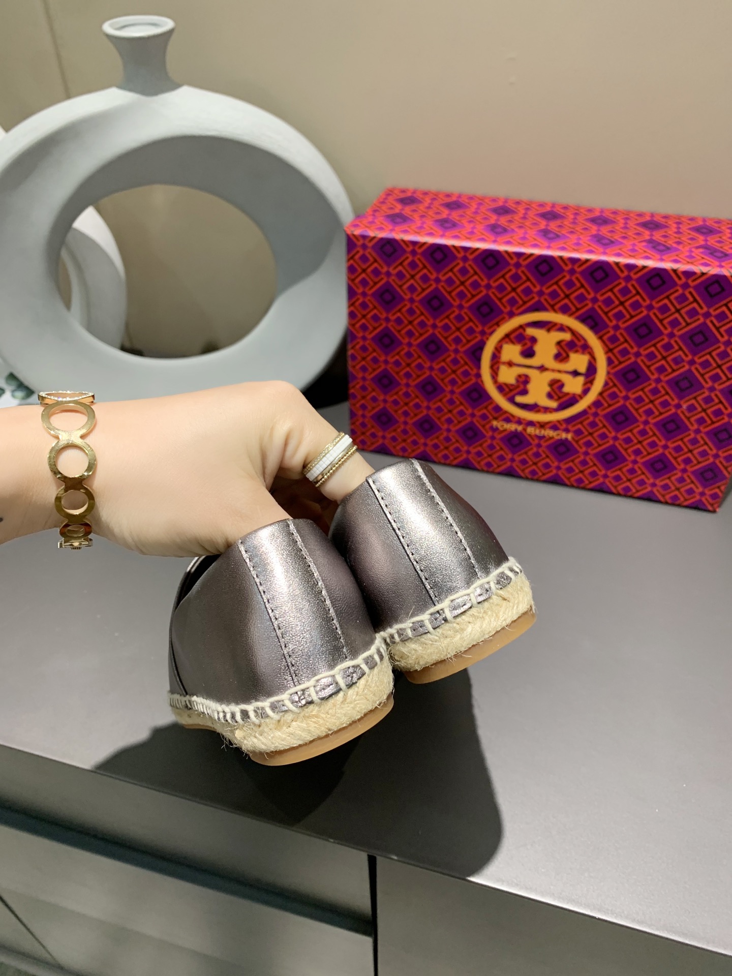 25567-Tory Burch-668 gallery