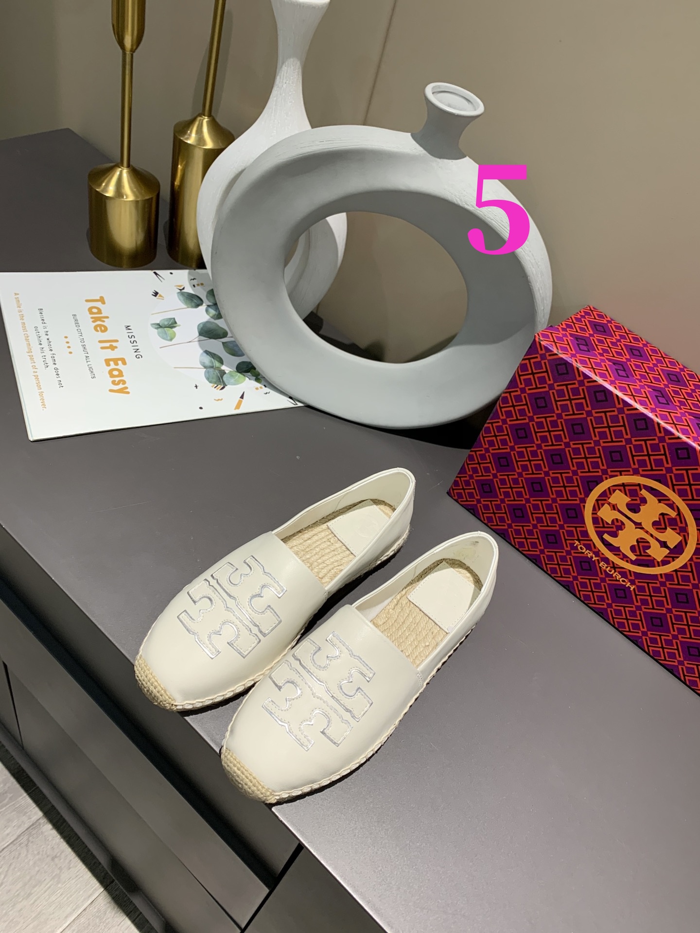 25567-Tory Burch-668 gallery