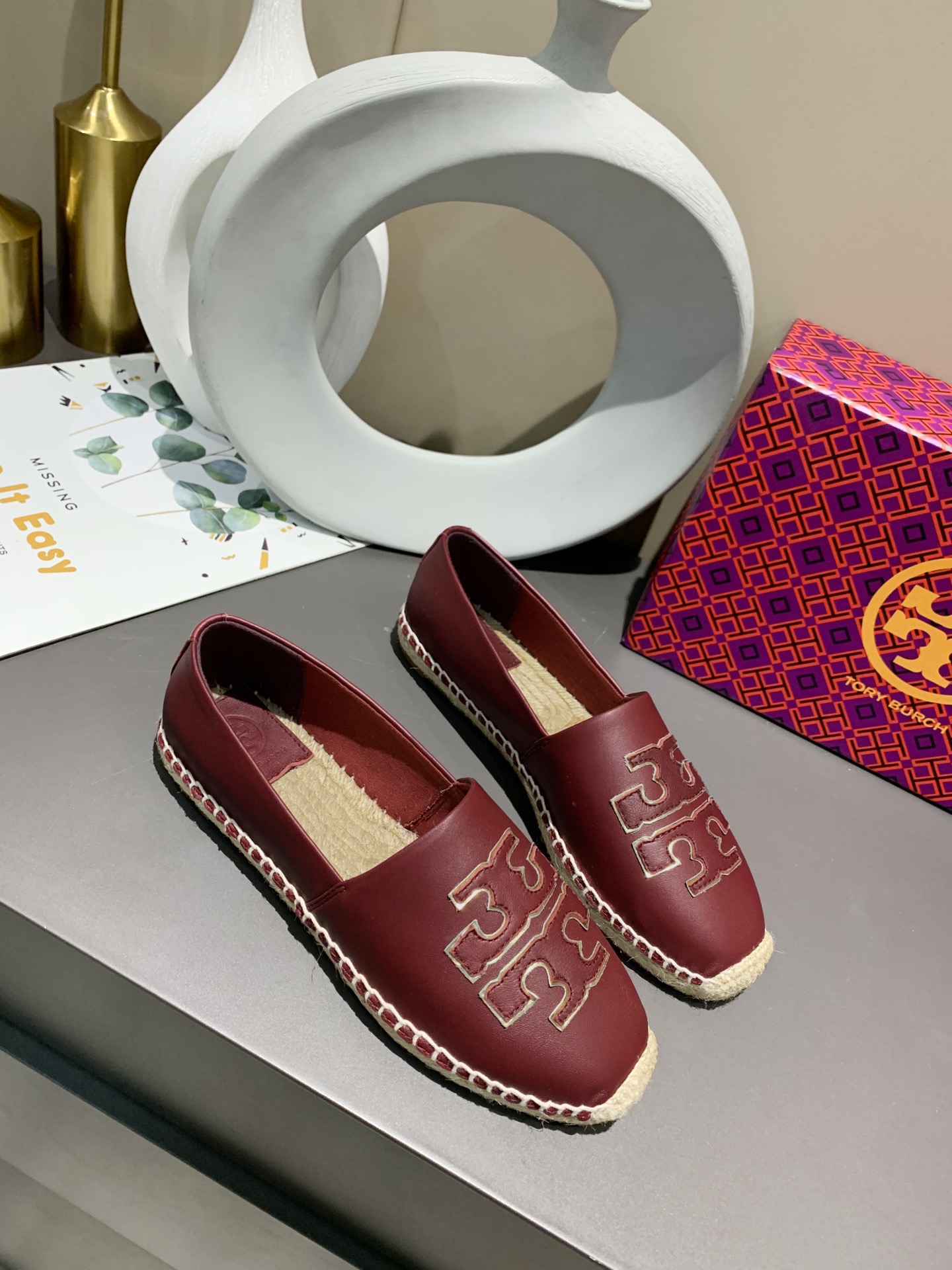 25567-Tory Burch-668 gallery