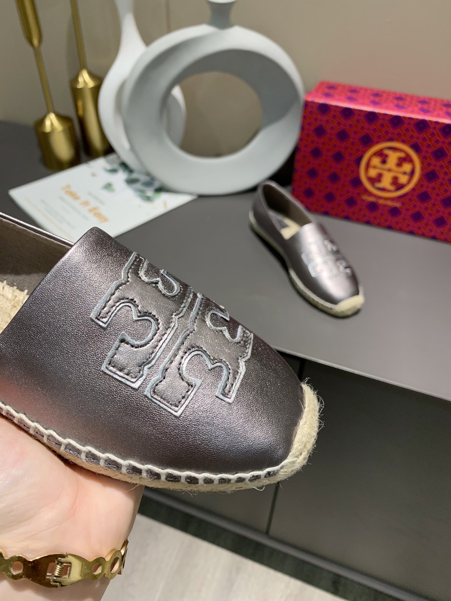 25567-Tory Burch-668 gallery