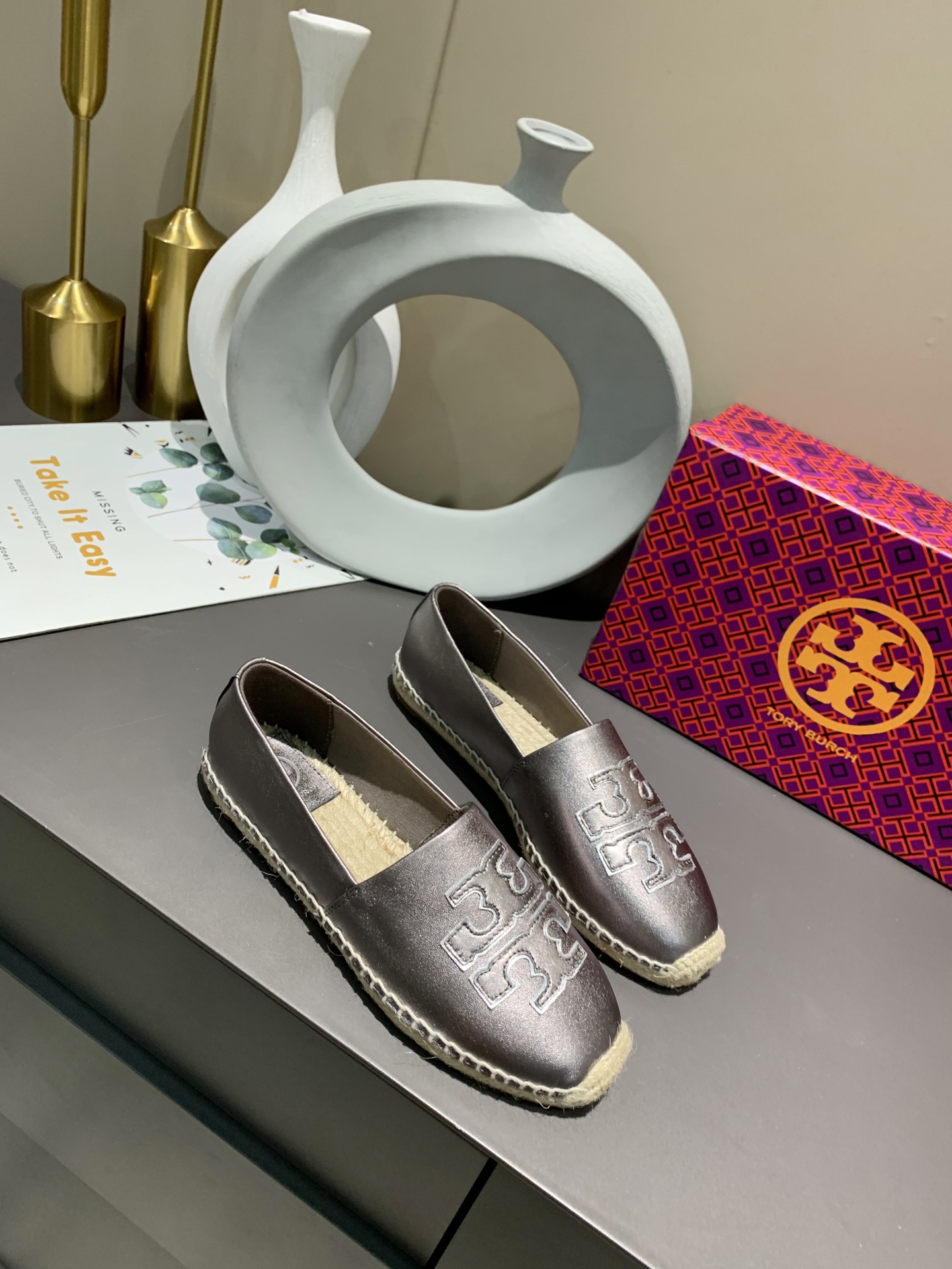 25567-Tory Burch-668 gallery