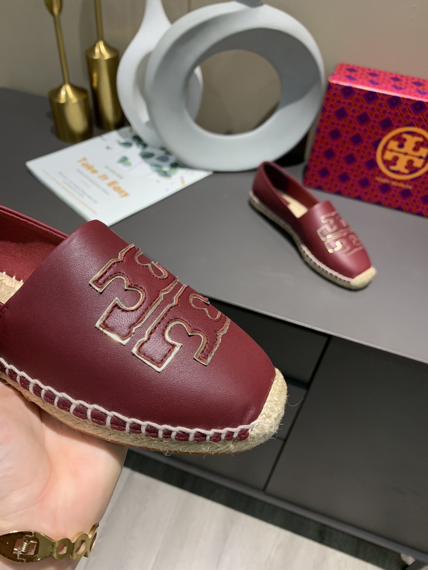 25567-Tory Burch-668 gallery