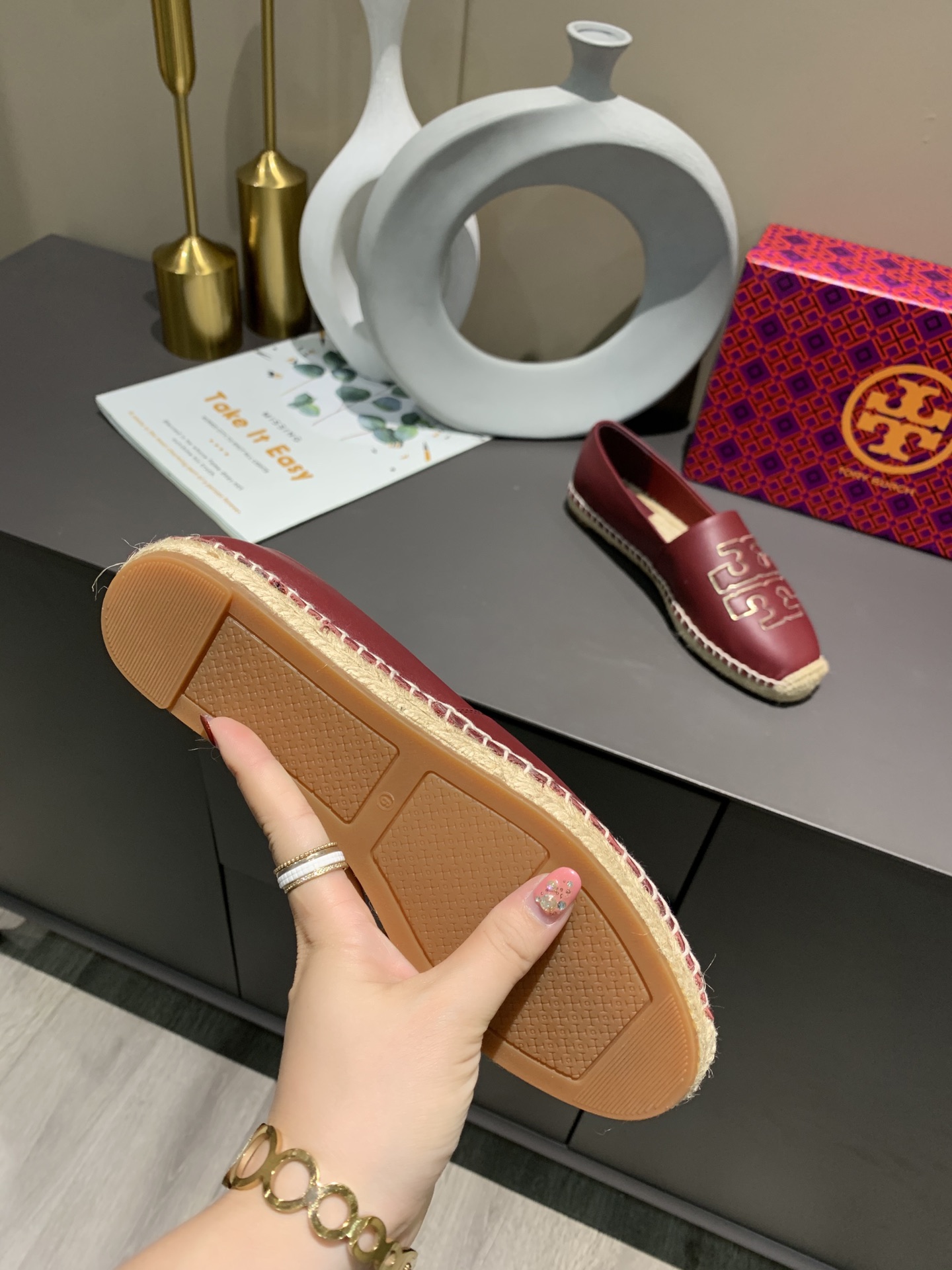 25567-Tory Burch-668 gallery