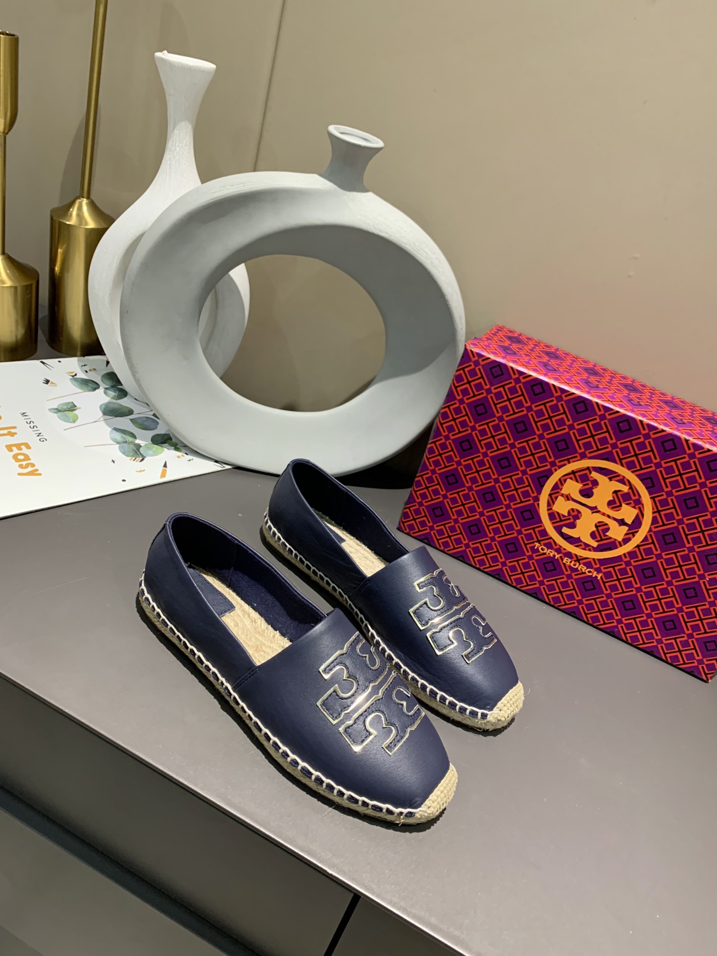 25567-Tory Burch-668 gallery