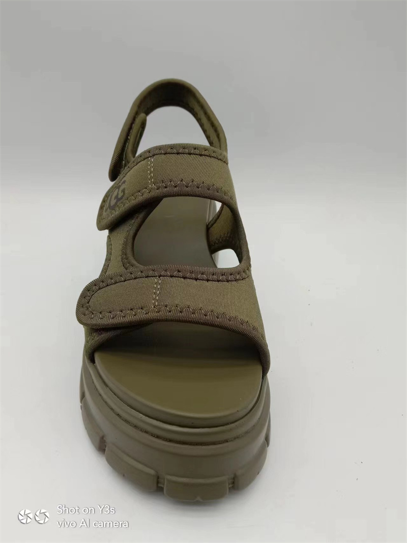 26.99$   UGG    4169-M gallery