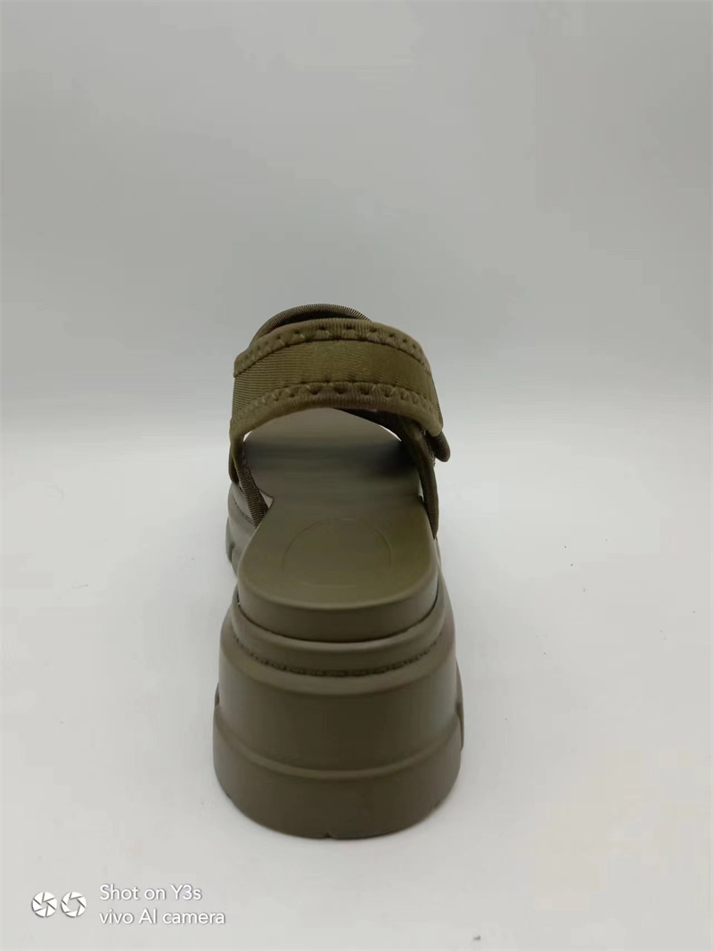 26.99$   UGG    4169-M gallery