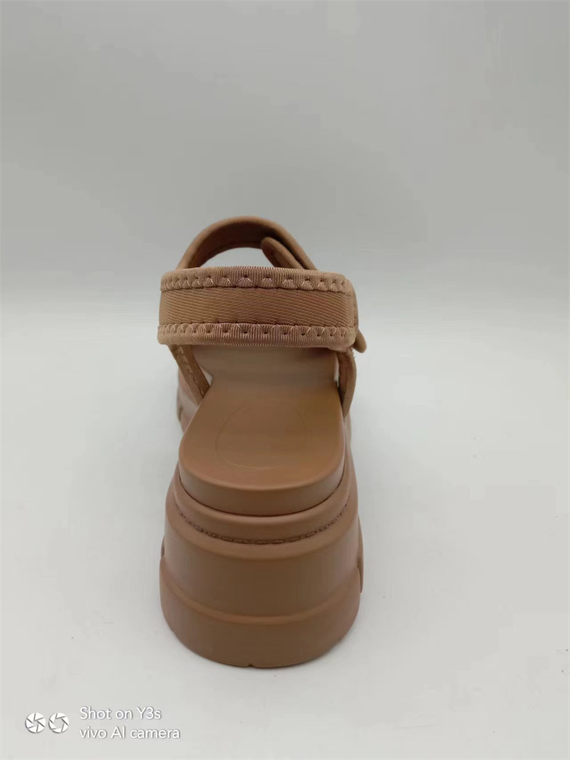 26.99$   UGG    4169-M gallery