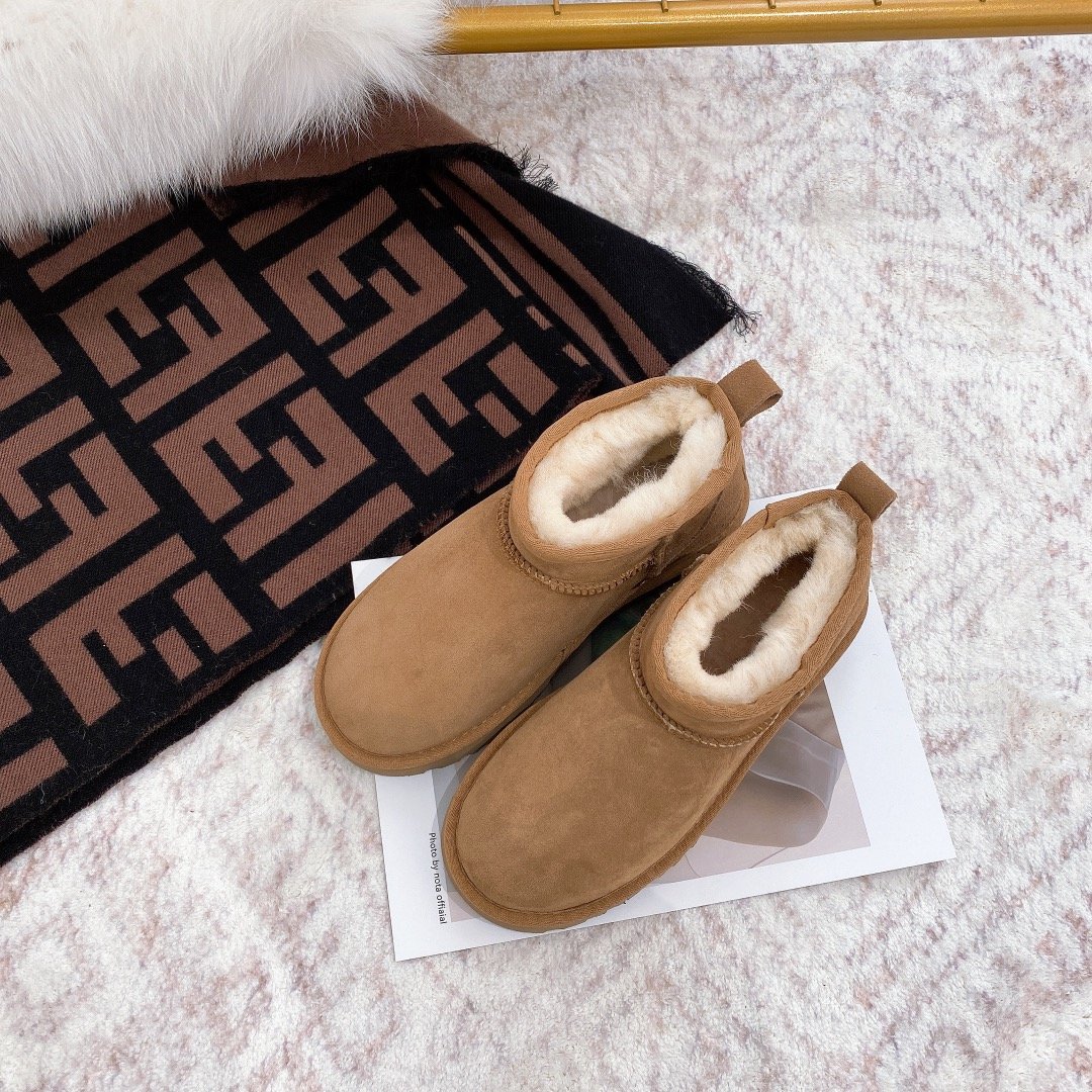 279-8682-T  36.66$ UGG gallery