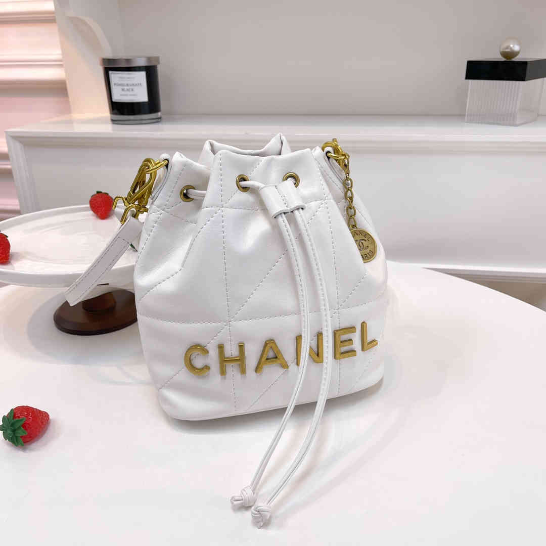 28.5$   CHANEL   301-4489-M gallery