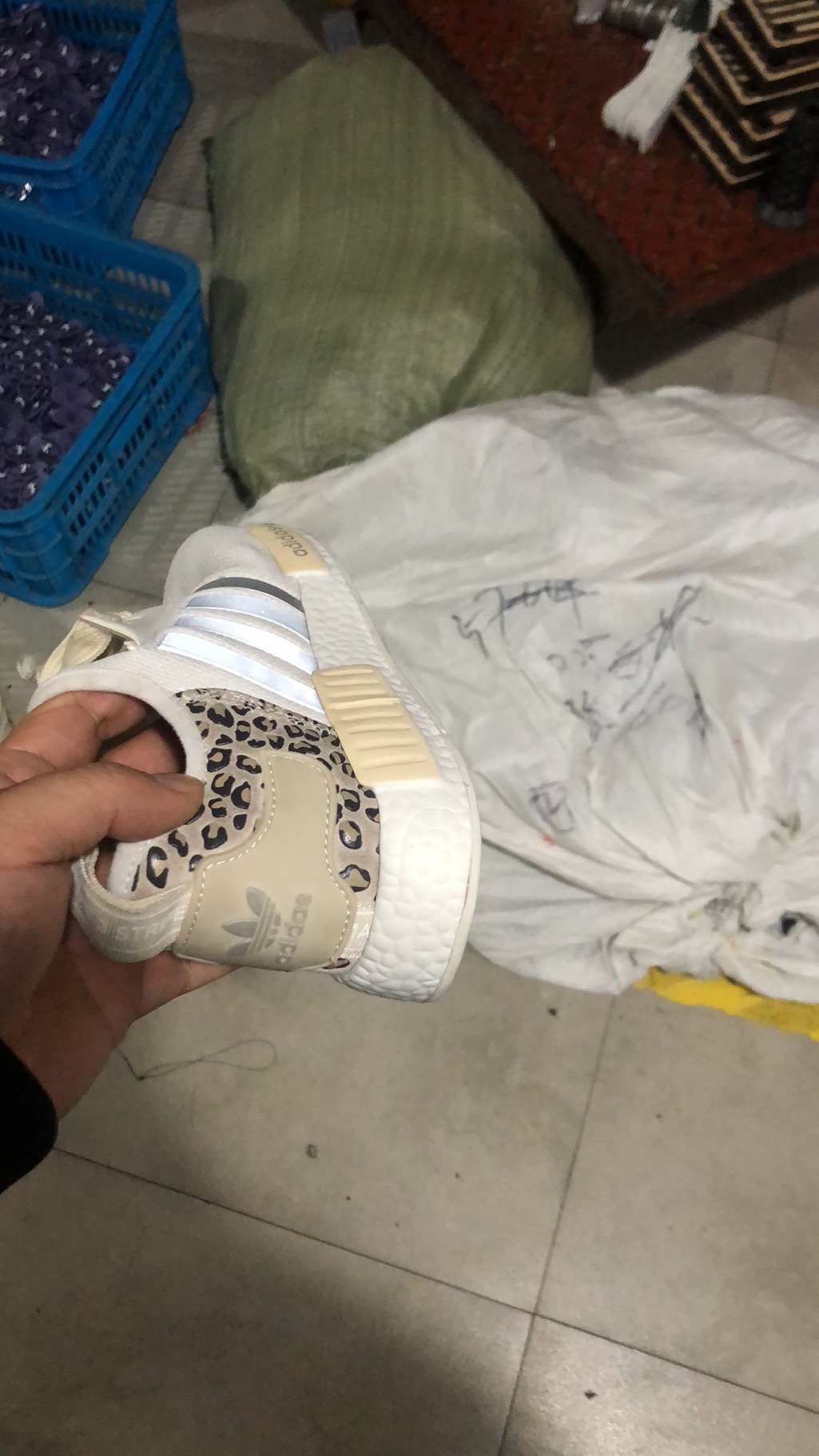 28.73$ Adidas leopard print 编号zhang-2665-R gallery