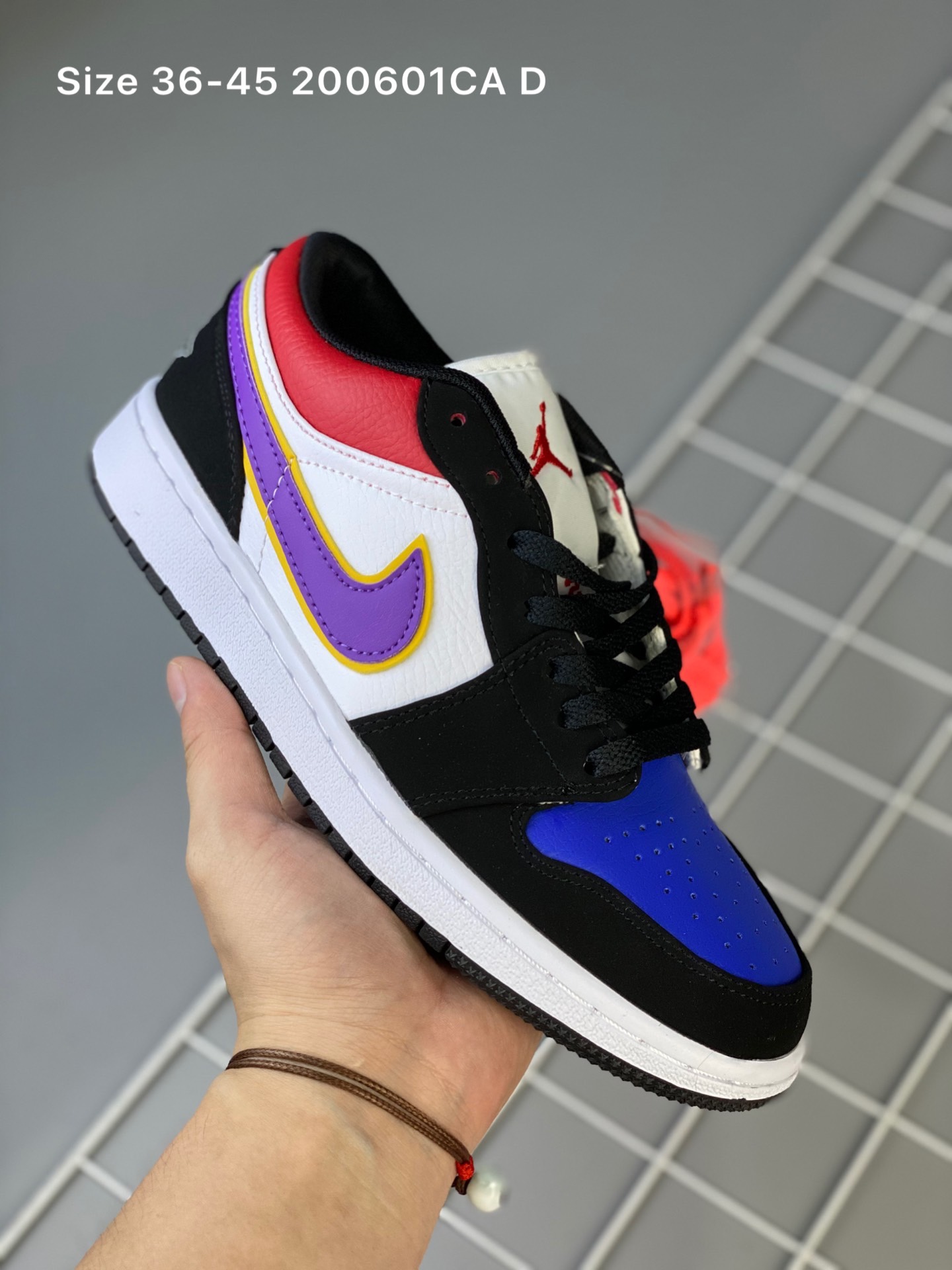 28.99$ Nike  CODE shu-5481-R gallery