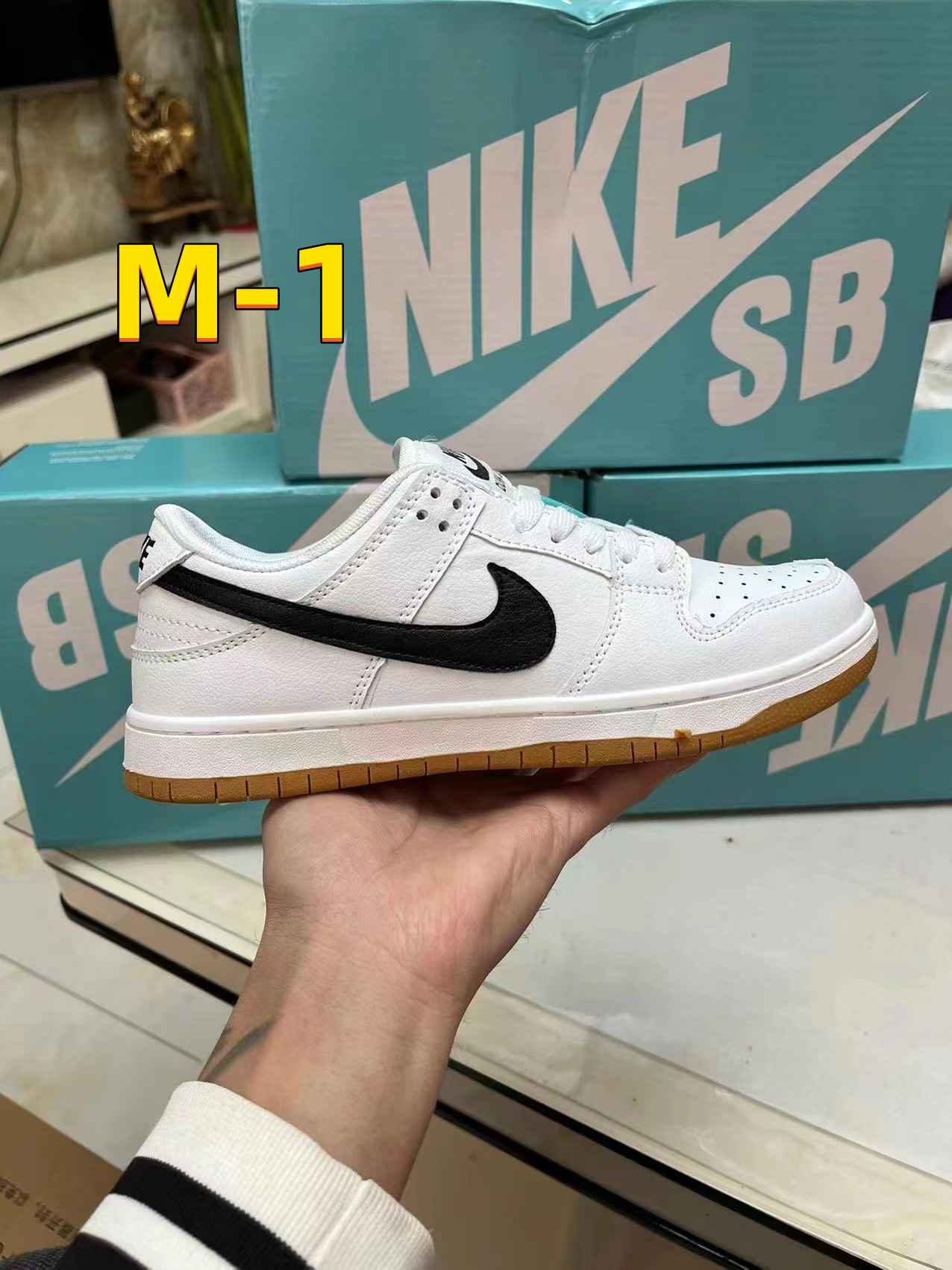 28.99$   NIKE   207-4086-M gallery