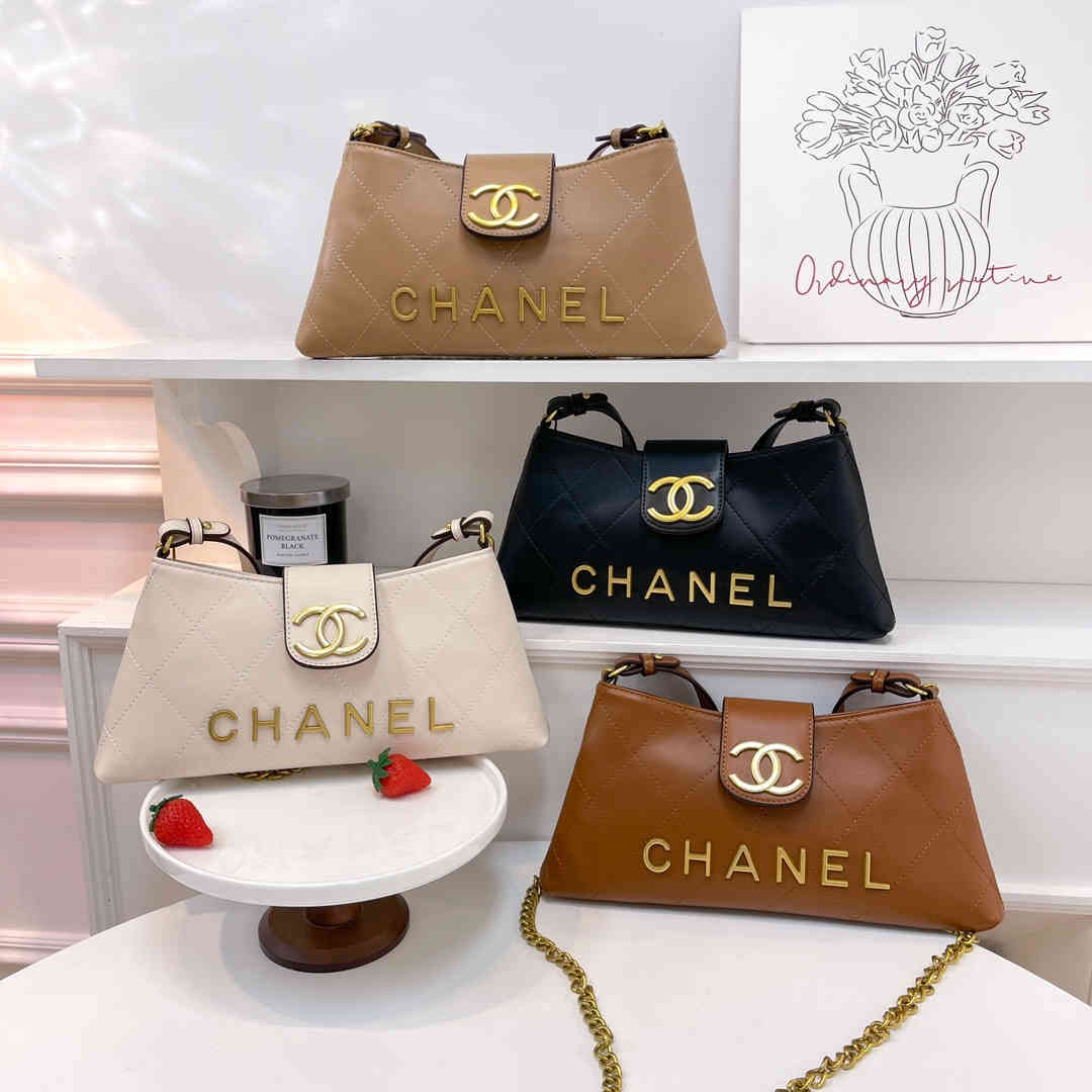 28$   CHANEL    301-4488-M gallery