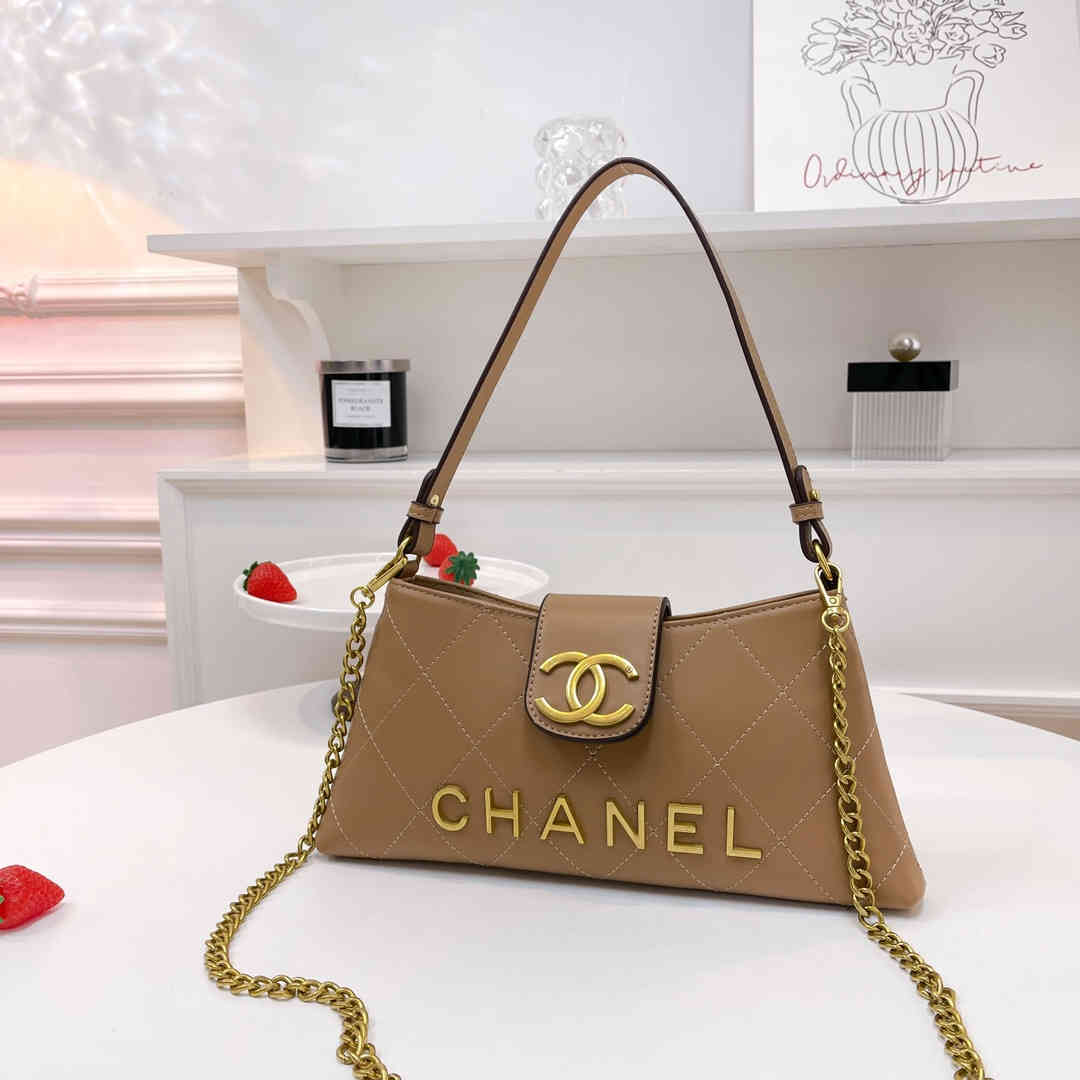 28$   CHANEL    301-4488-M gallery