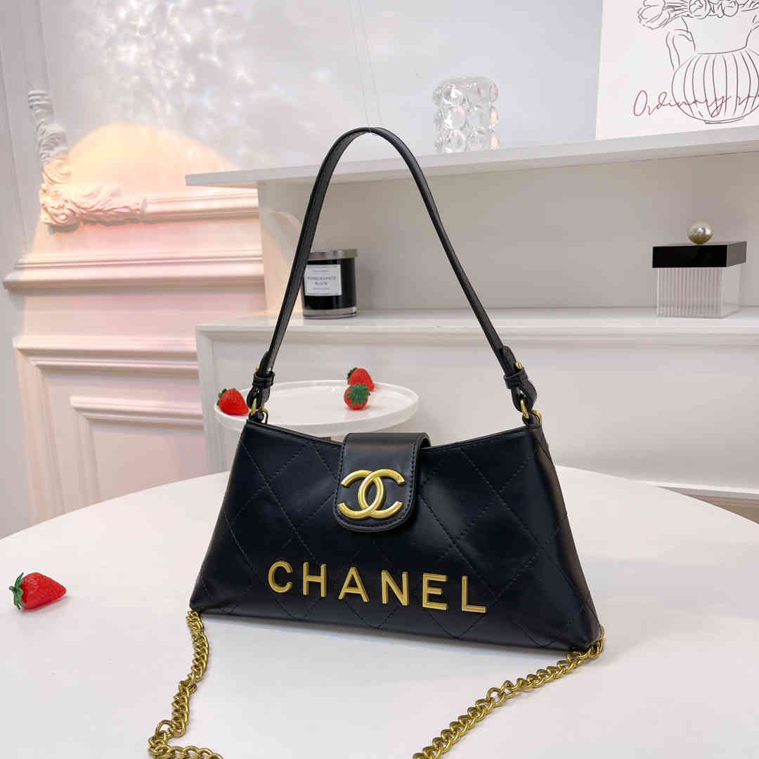 28$   CHANEL    301-4488-M gallery