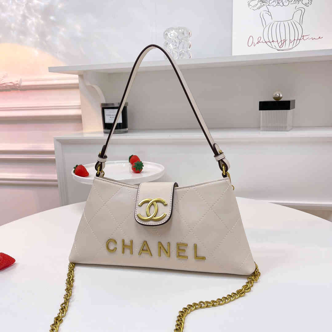 28$   CHANEL    301-4488-M gallery