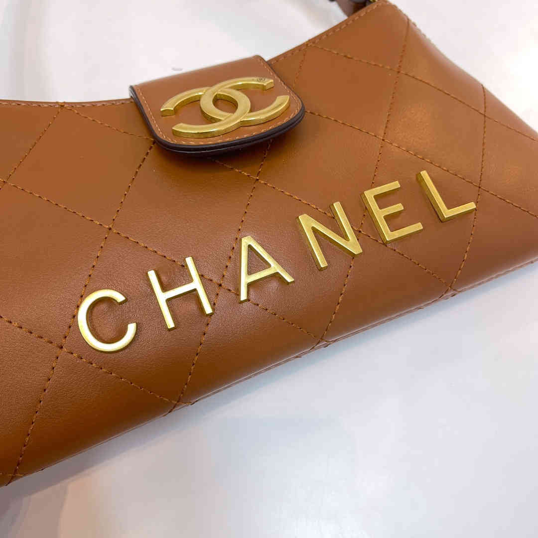 28$   CHANEL    301-4488-M gallery