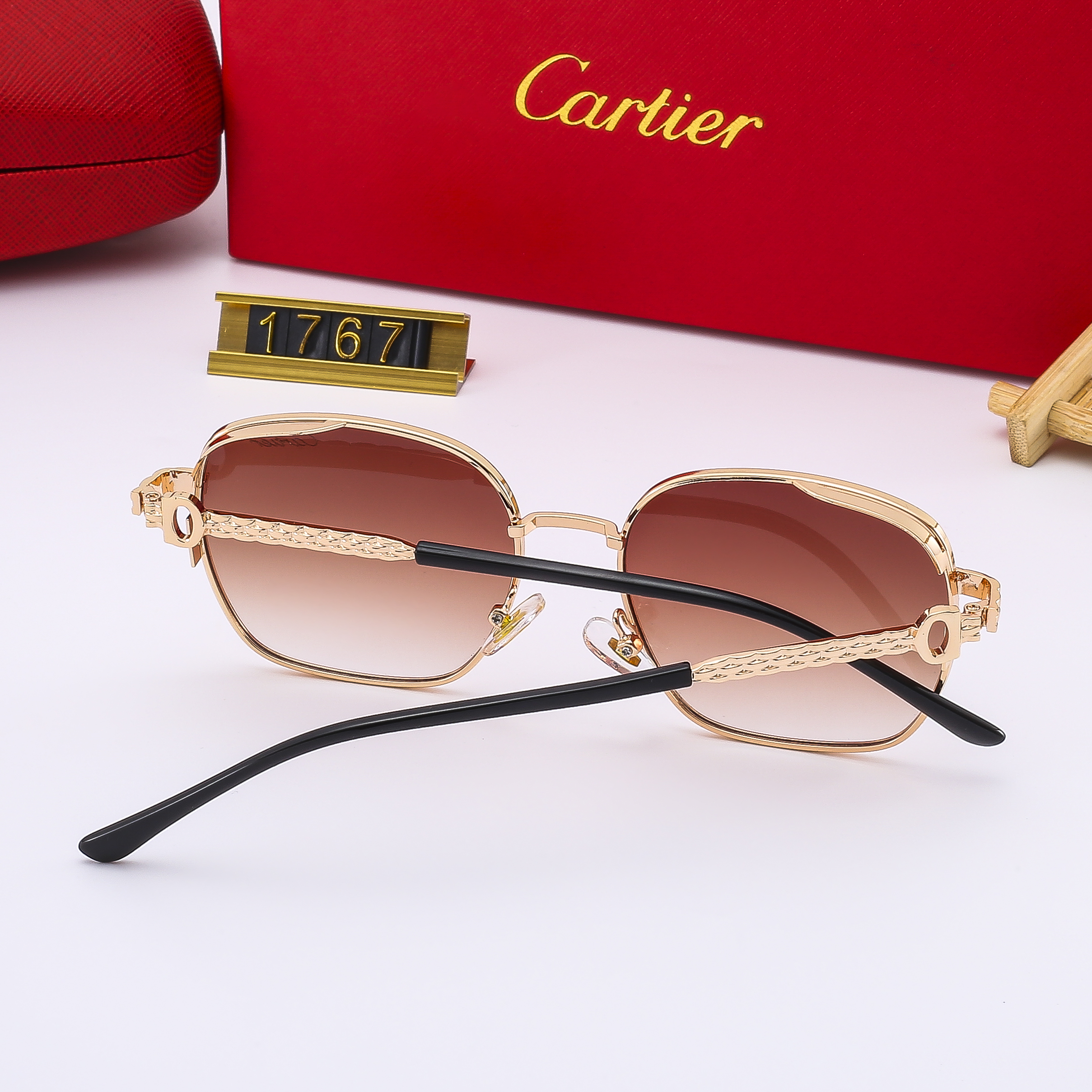 314-9126-T    21.99$ Cartier gallery