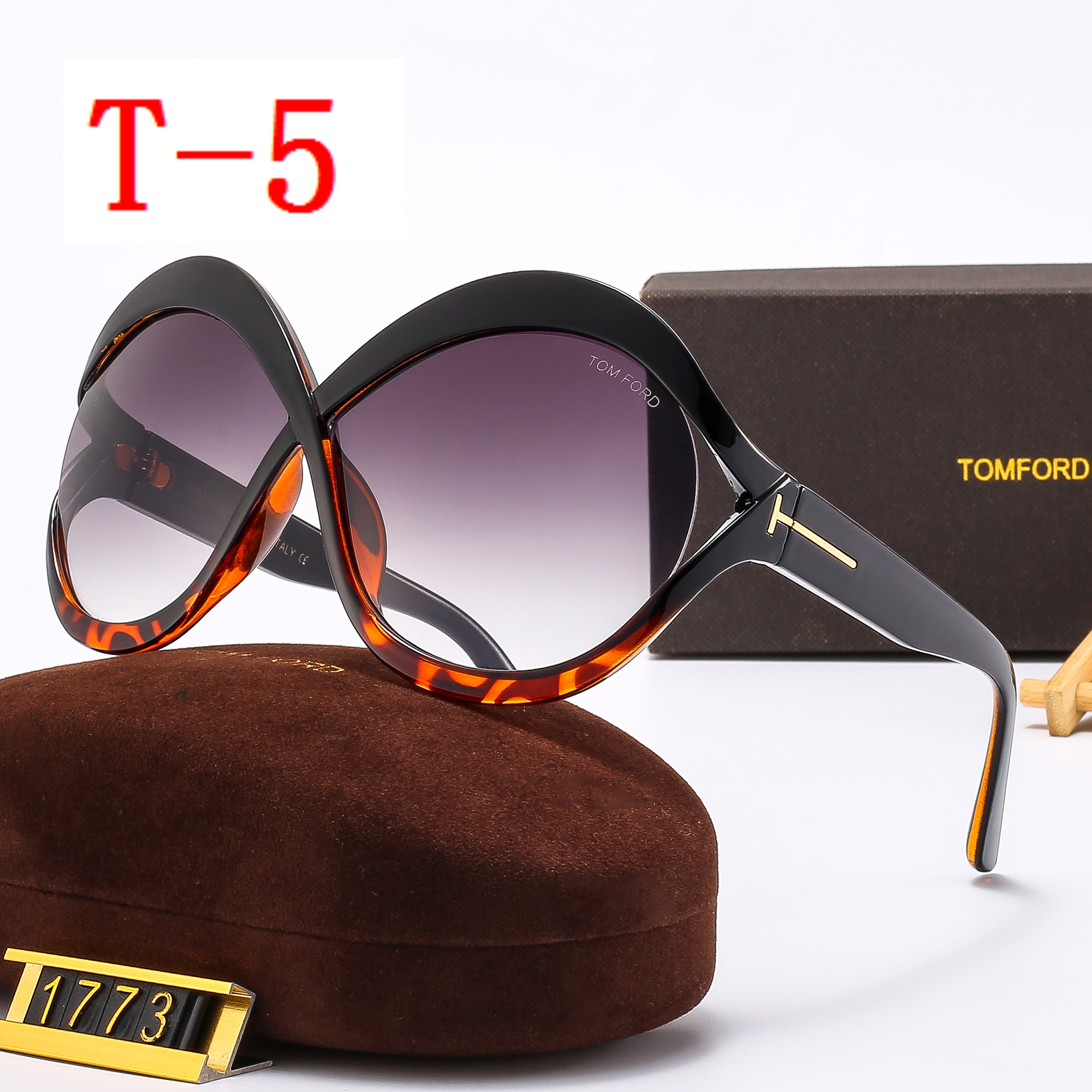 314-9131-T     20.89$ TOM FORD gallery