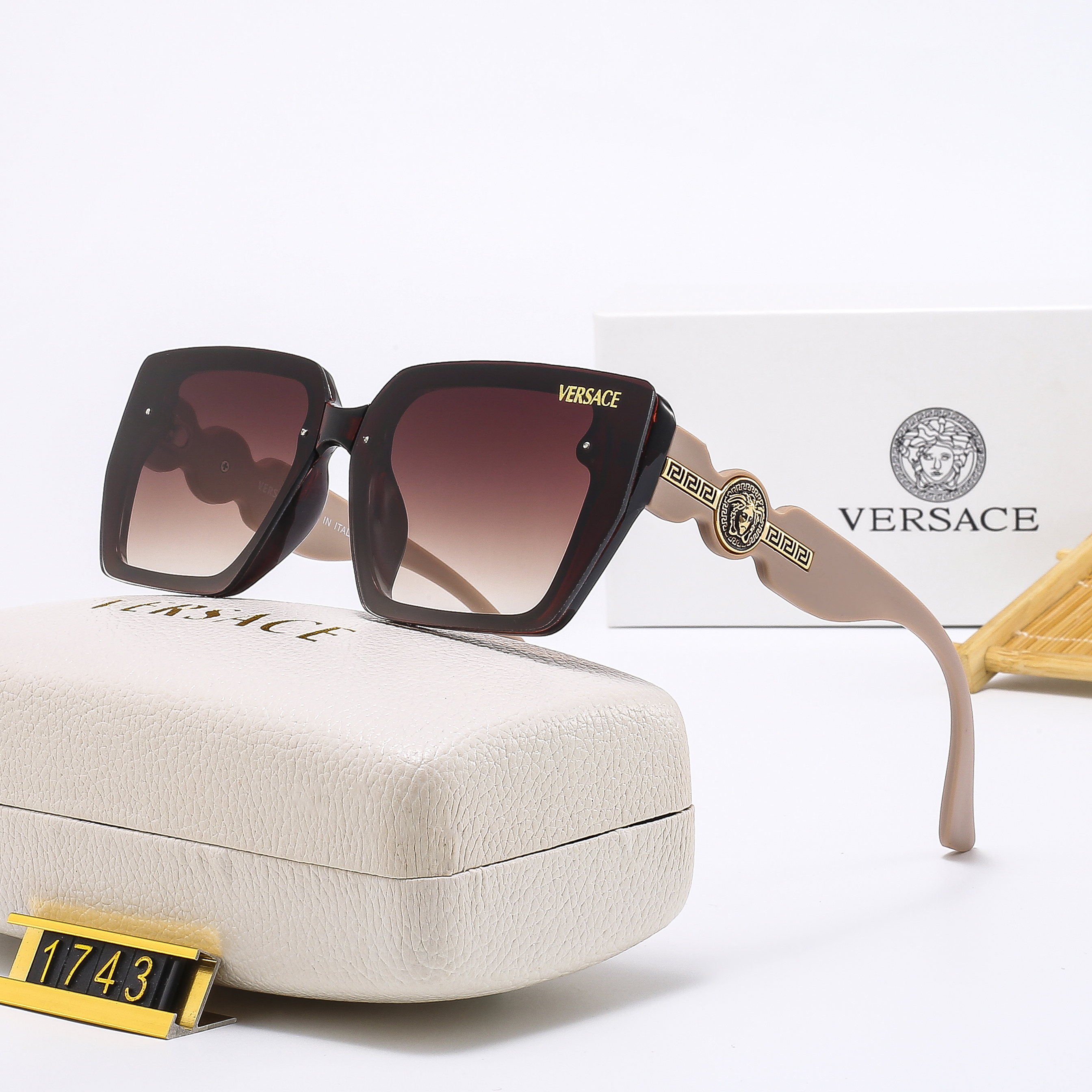 314-9150-T    18.39$ VERSACE gallery