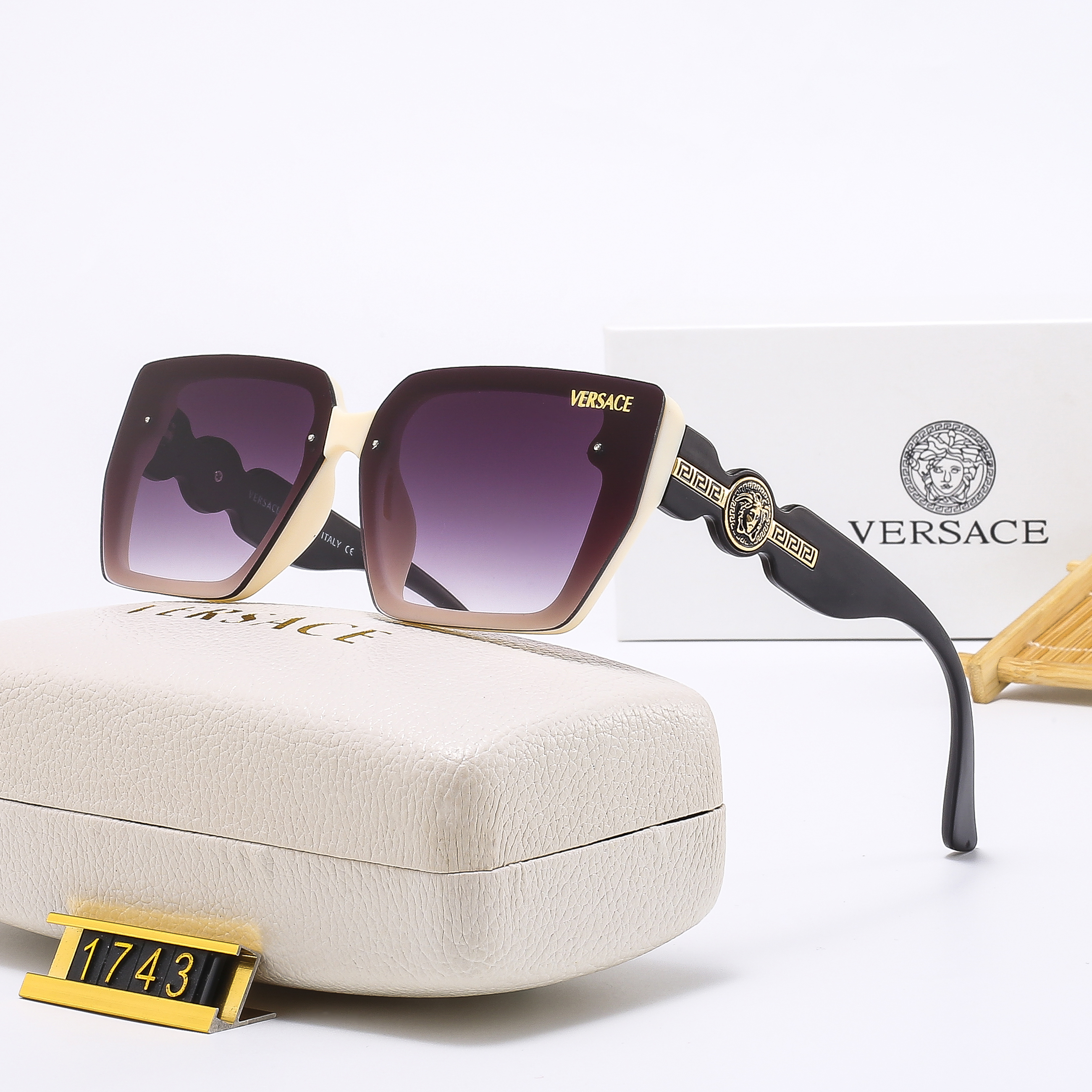 314-9150-T    18.39$ VERSACE gallery