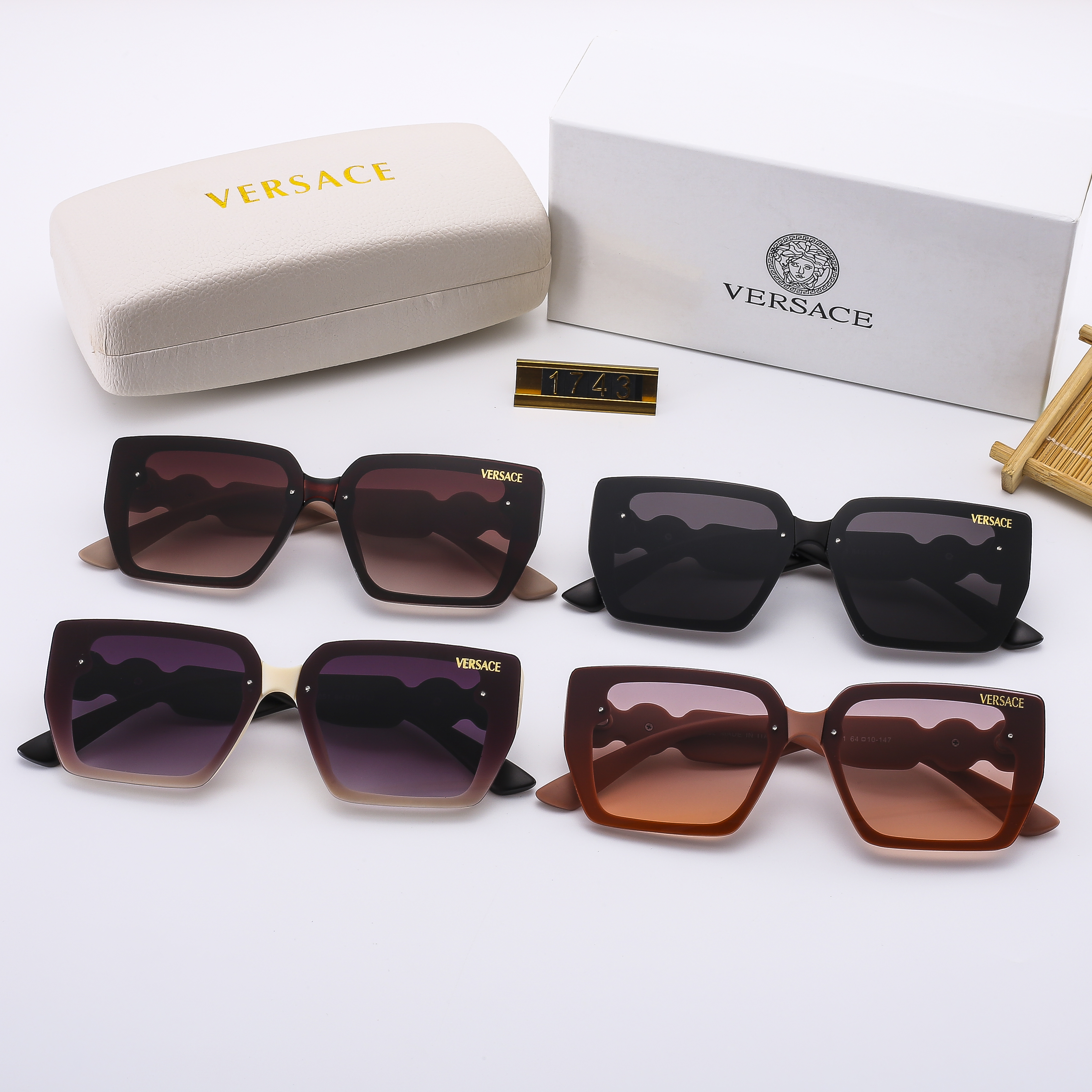 314-9150-T    18.39$ VERSACE gallery