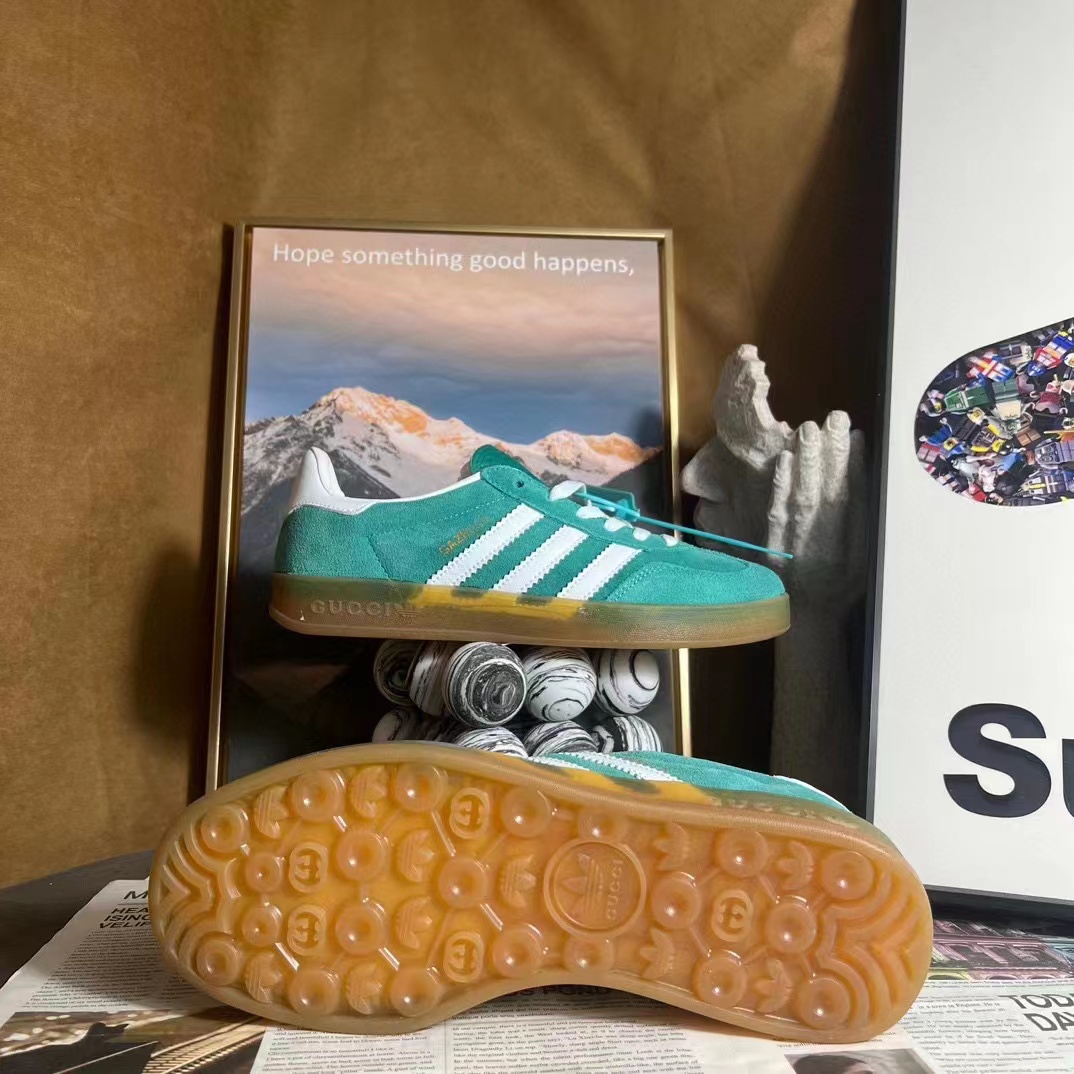 31.99$   adidas   4239-M gallery