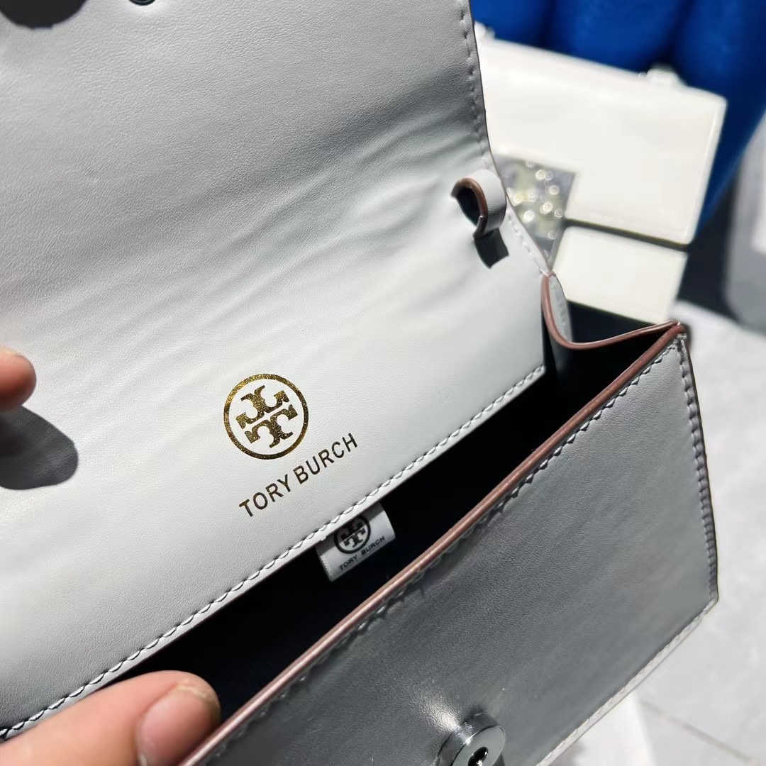 32.84$    Tory burch    301-4286-M gallery