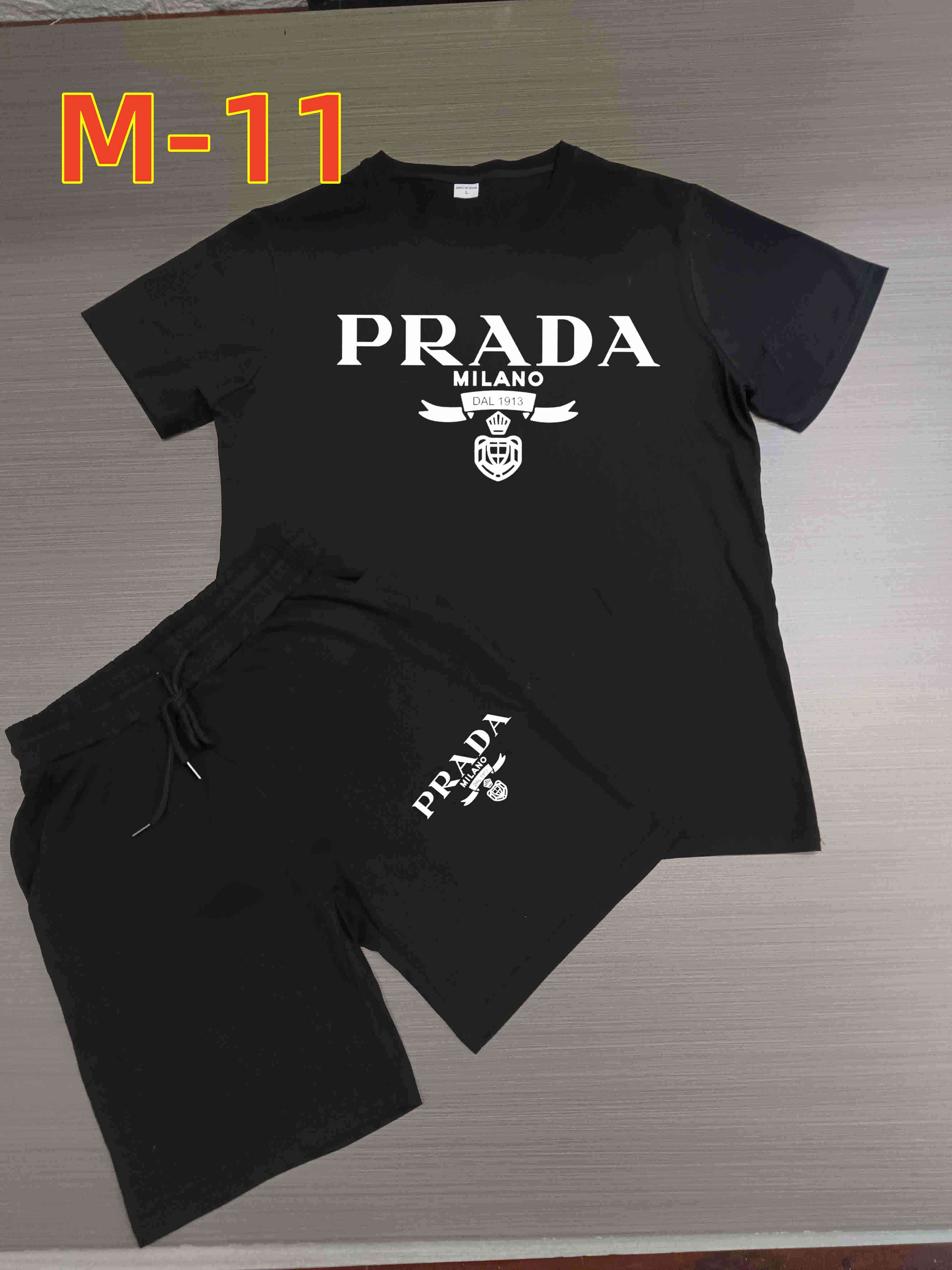 33.83$    PRADA   206-4494-M gallery