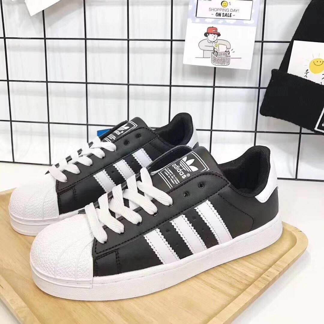 3412-  Adidas 26.71$  CODE 274-3412-D gallery