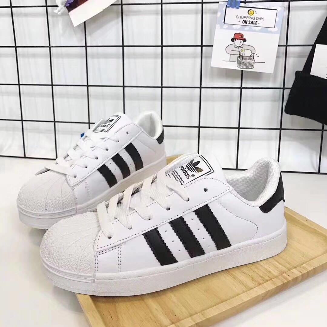 3412-  Adidas 26.71$  CODE 274-3412-D gallery