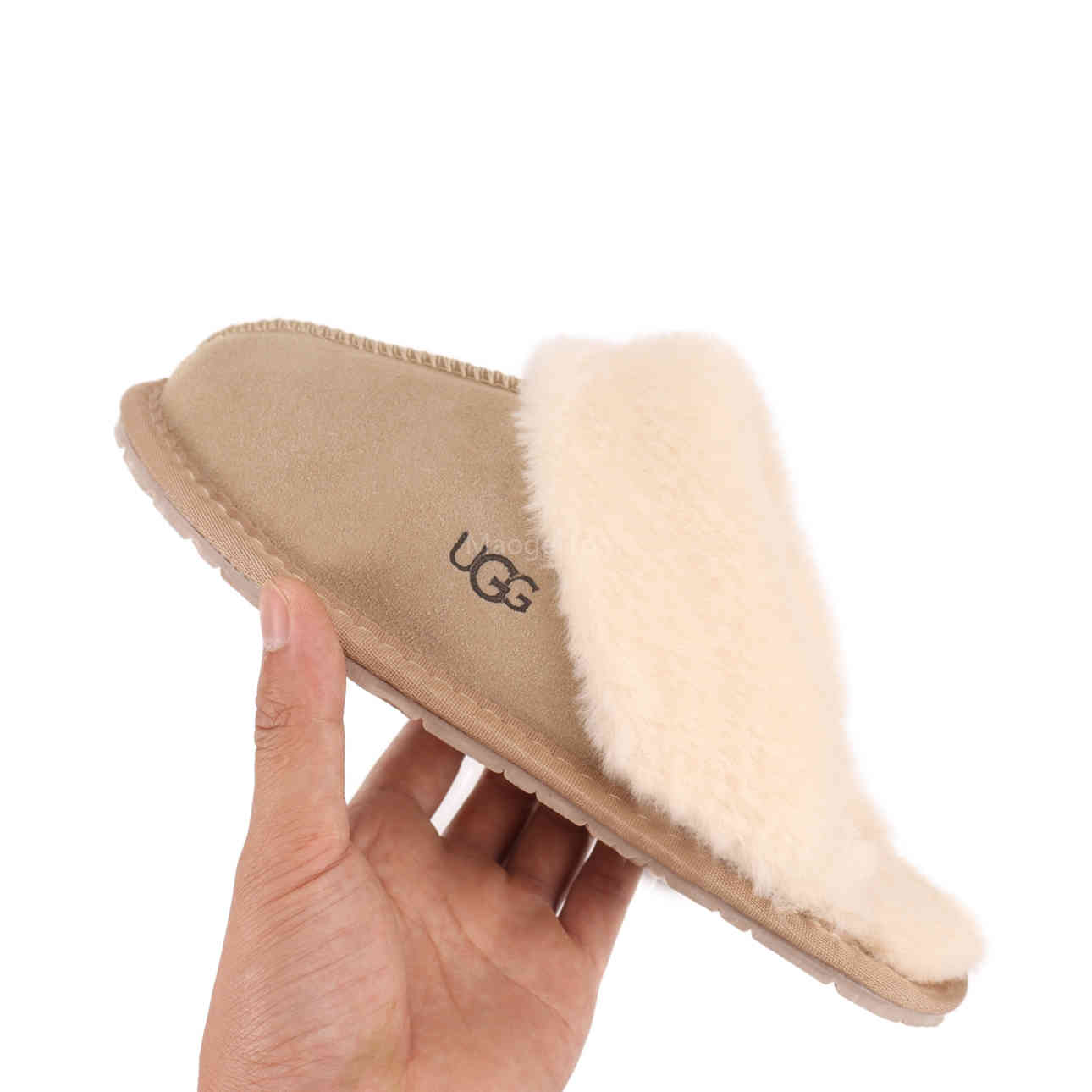 34.13$    UGG-4622-M gallery