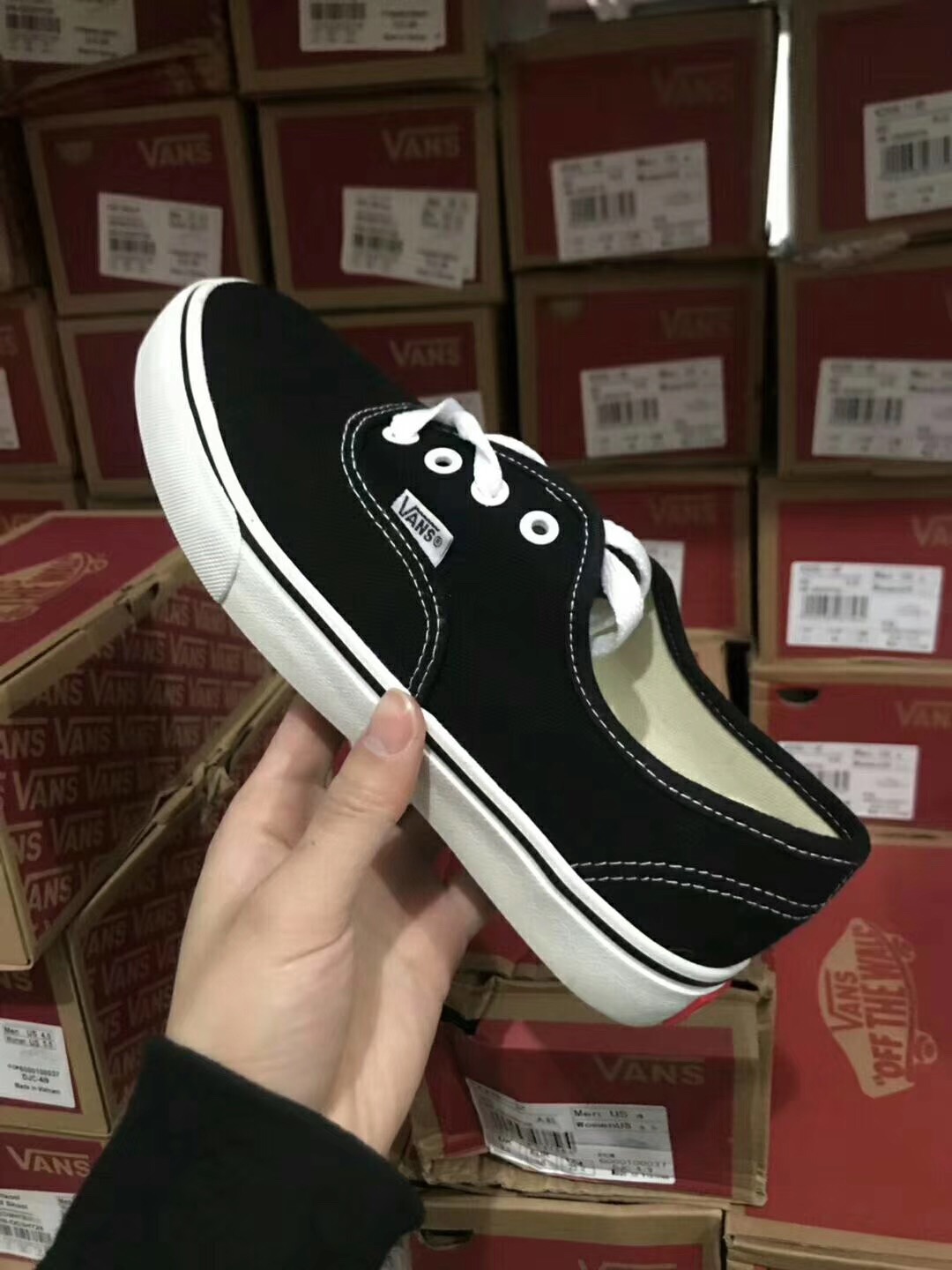 3798- Vans 23.01$ 编号tao-773 gallery