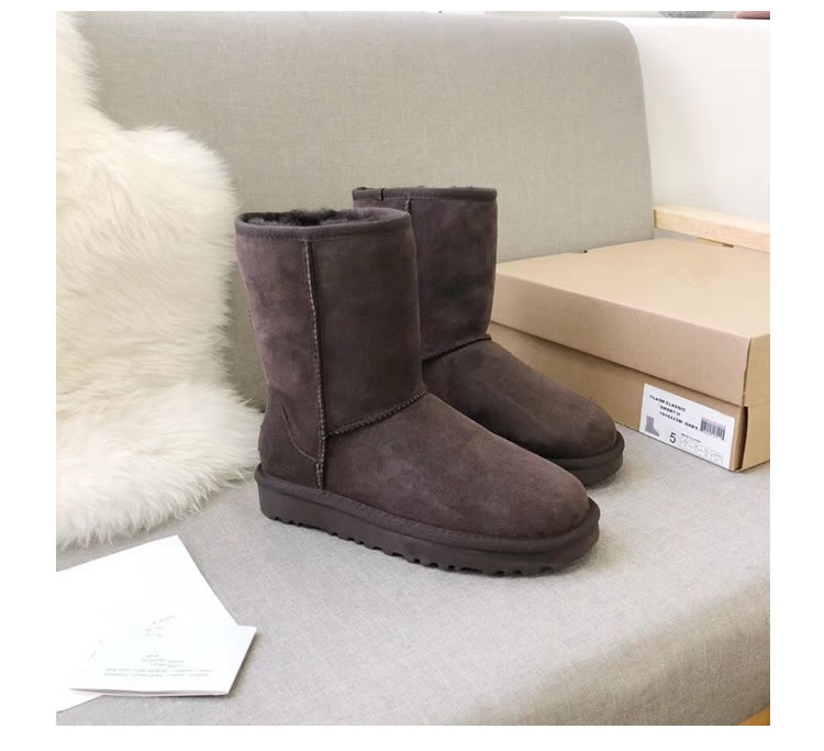 37.84$   UGG-3968-M gallery