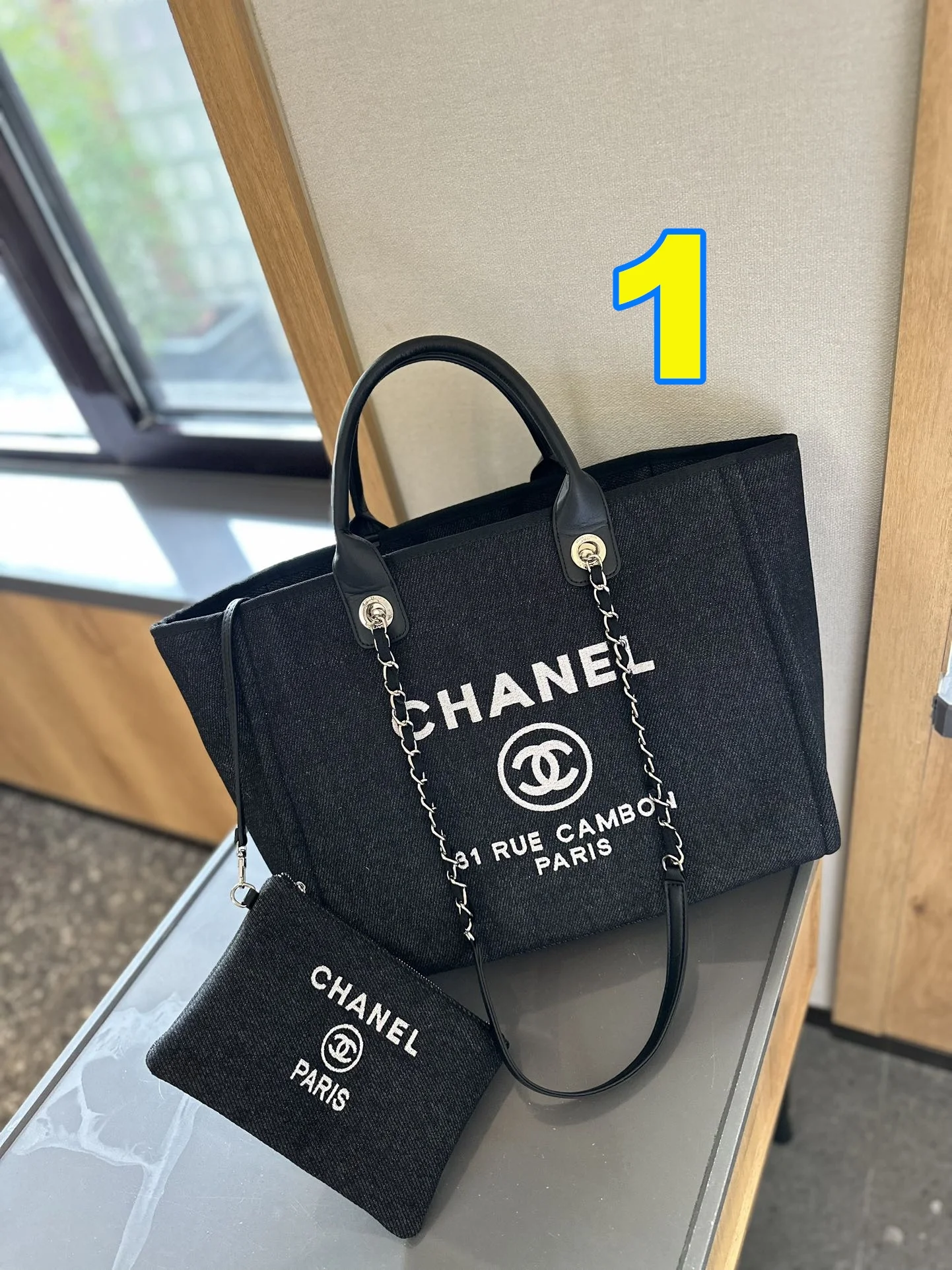 3853-440-64-chanel-not box gallery